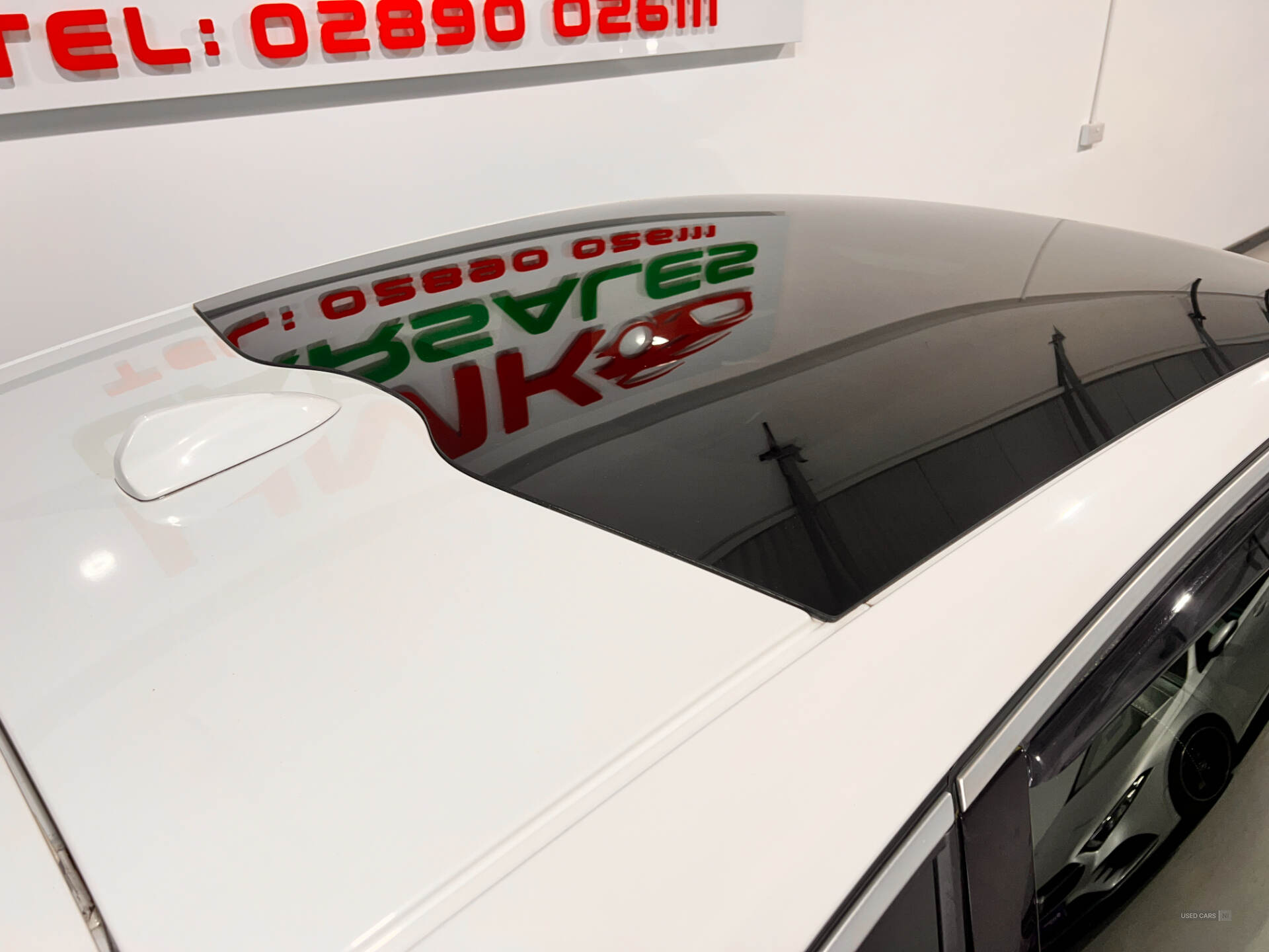 Sep 2015 Volvo V40 D4 [190] R DESIGN 5dr