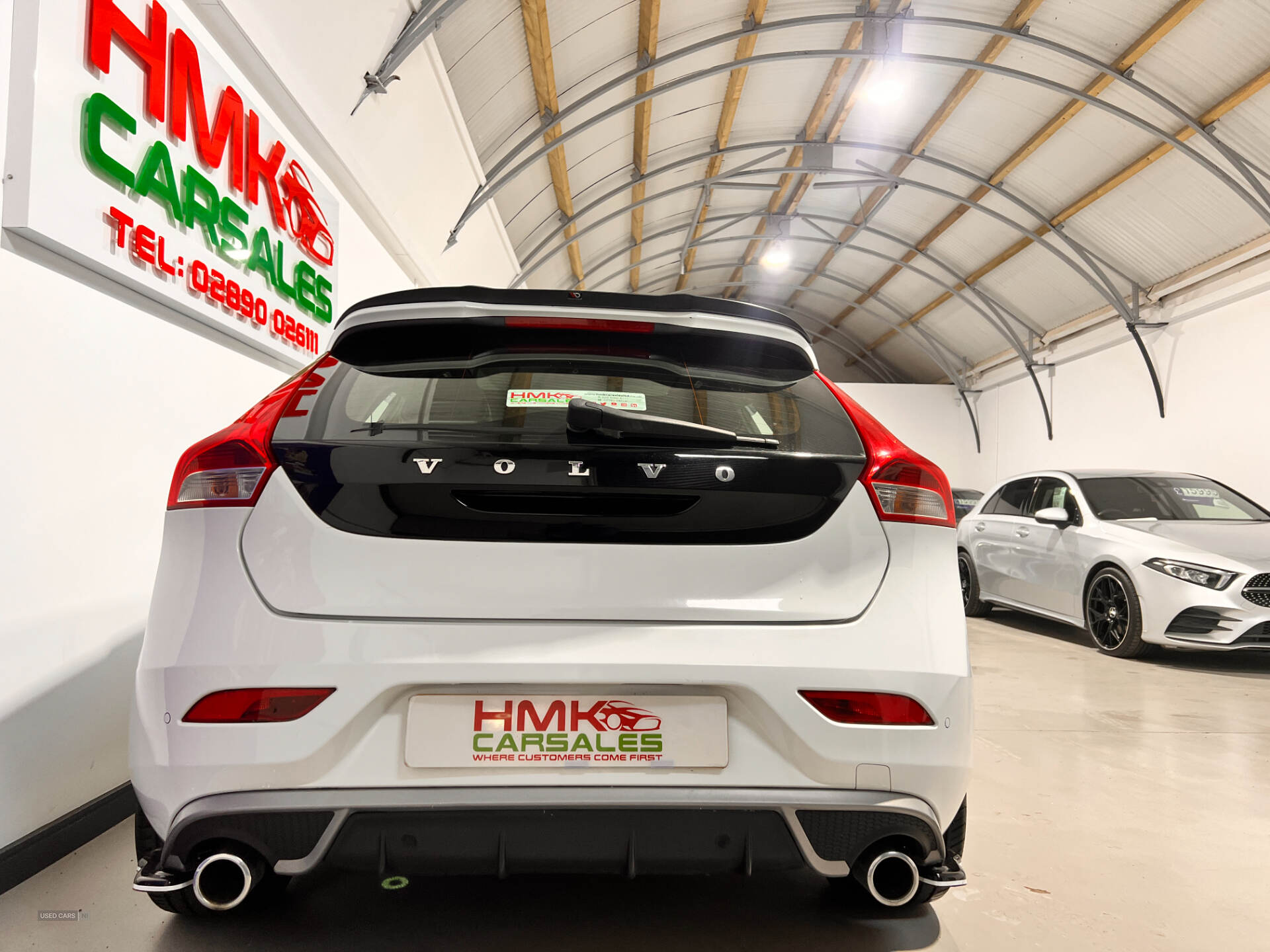 Sep 2015 Volvo V40 D4 [190] R DESIGN 5dr