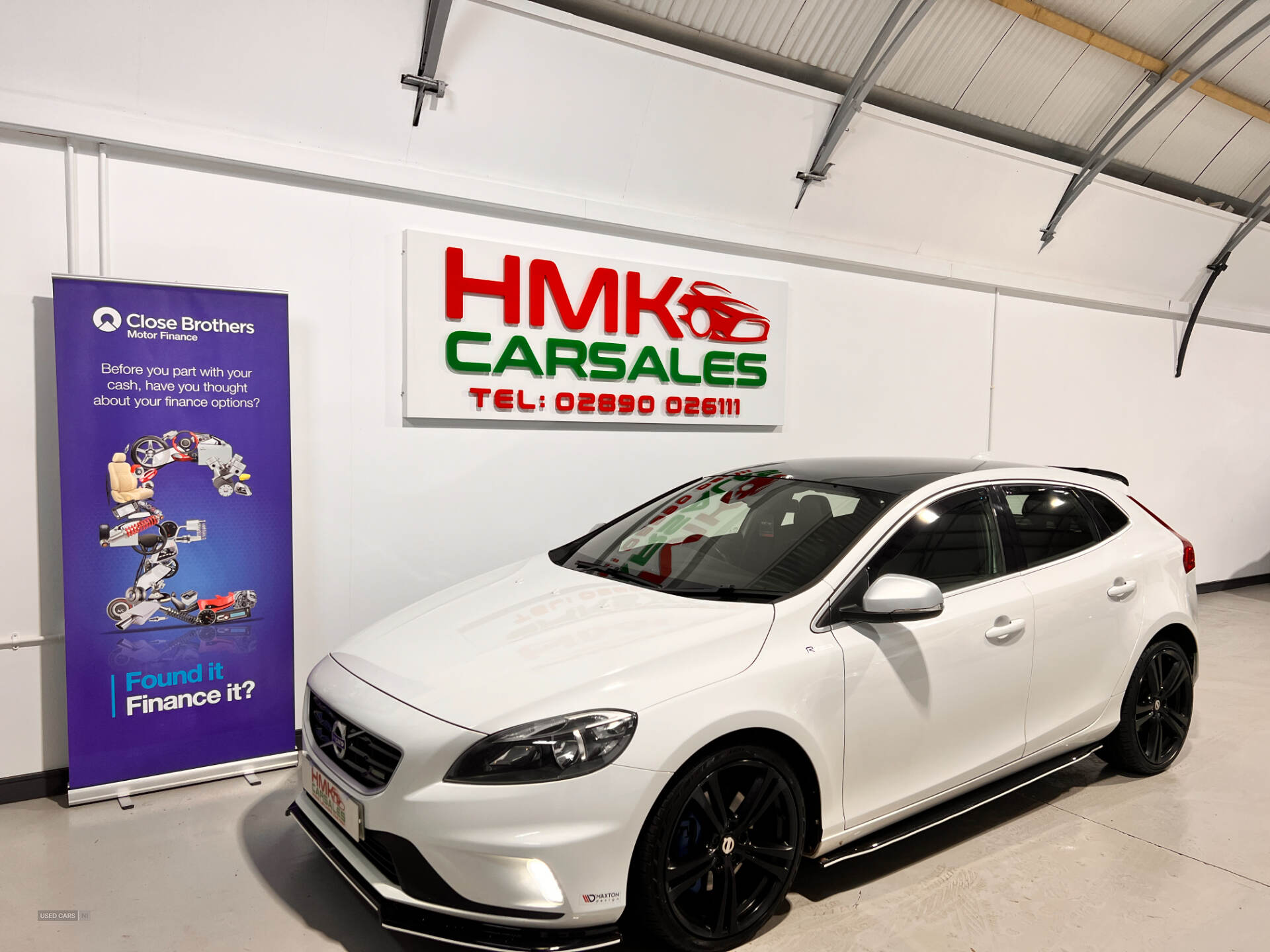 Sep 2015 Volvo V40 D4 [190] R DESIGN 5dr