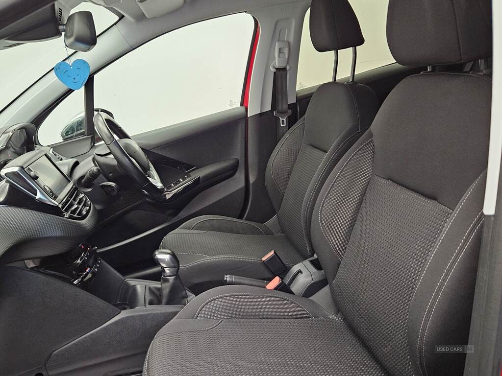 Peugeot 208 HATCHBACK in Antrim
