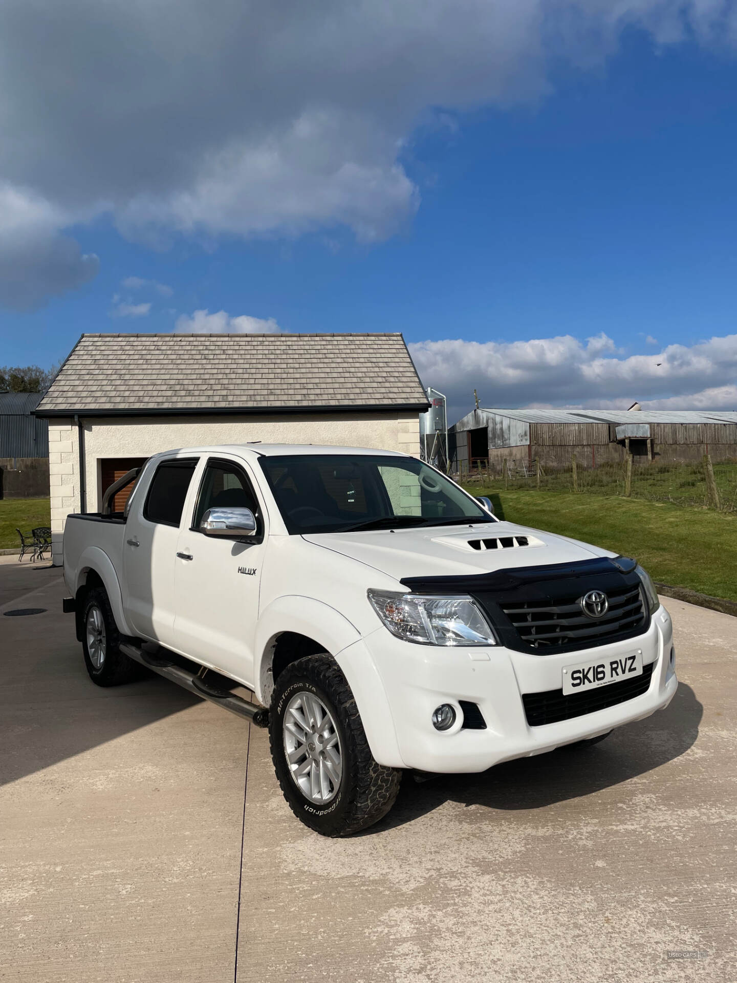 Mar 2016 Toyota Hilux Invincible D/Cab Pick Up 3.0 D-4D 4WD 171 Auto