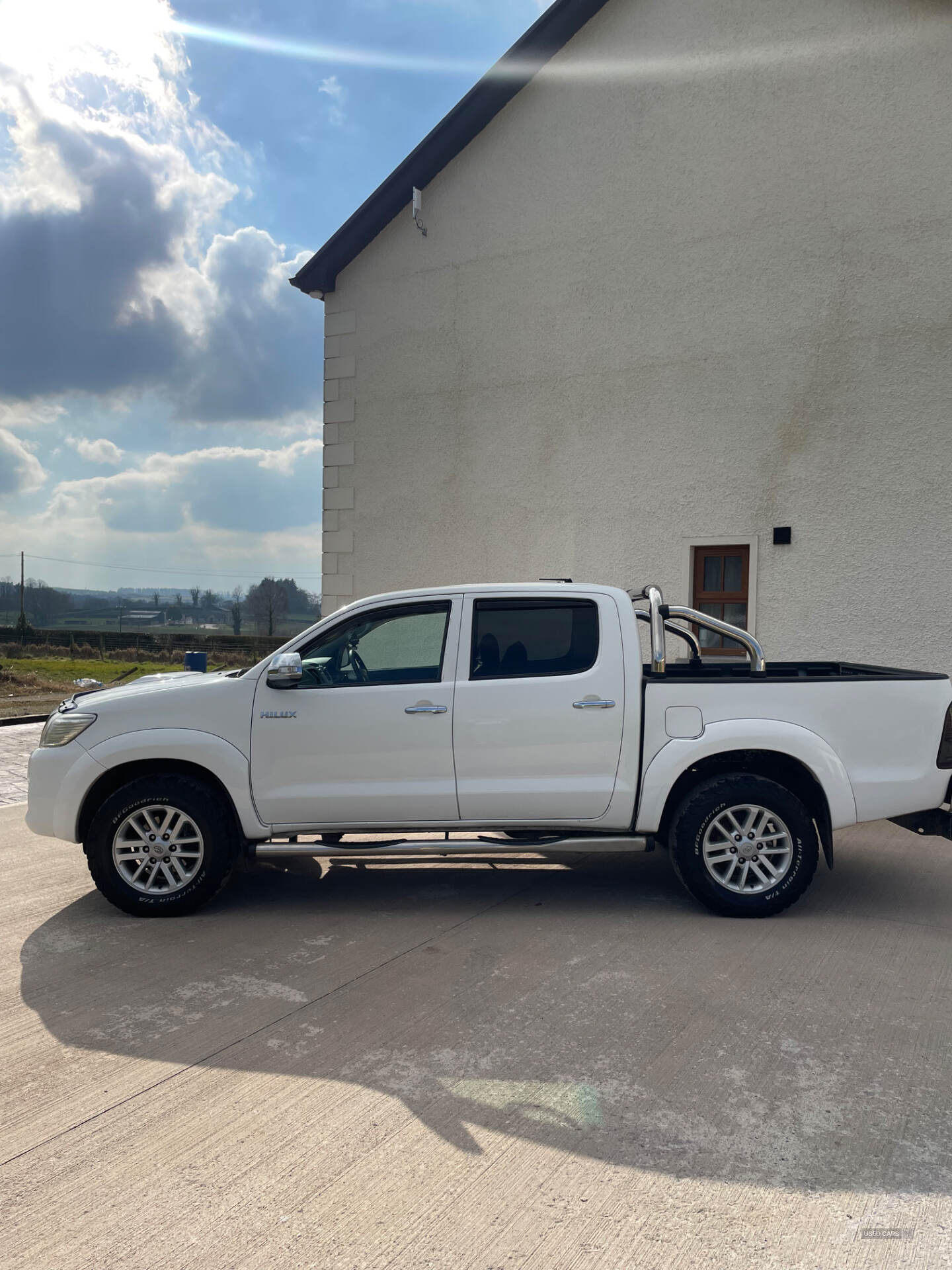 Mar 2016 Toyota Hilux Invincible D/Cab Pick Up 3.0 D-4D 4WD 171 Auto