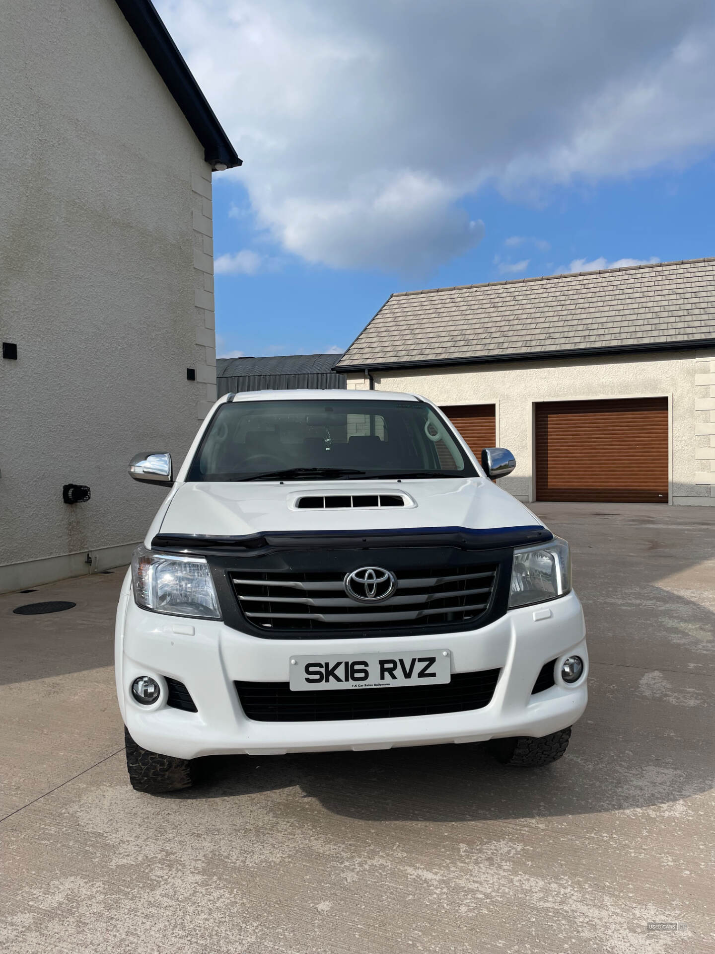 Mar 2016 Toyota Hilux Invincible D/Cab Pick Up 3.0 D-4D 4WD 171 Auto