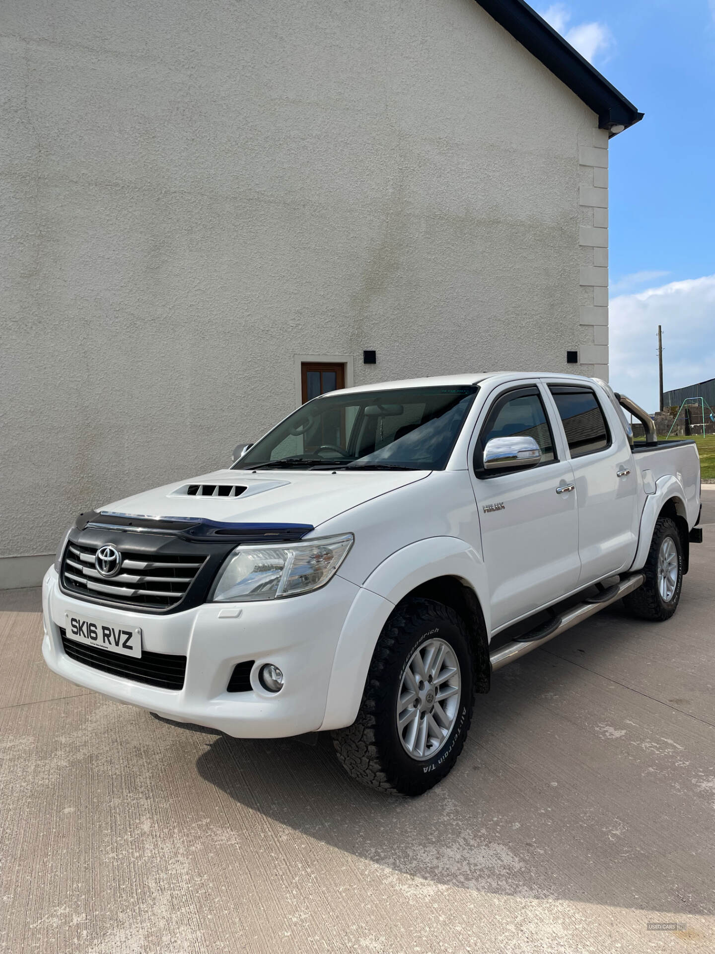 Mar 2016 Toyota Hilux Invincible D/Cab Pick Up 3.0 D-4D 4WD 171 Auto