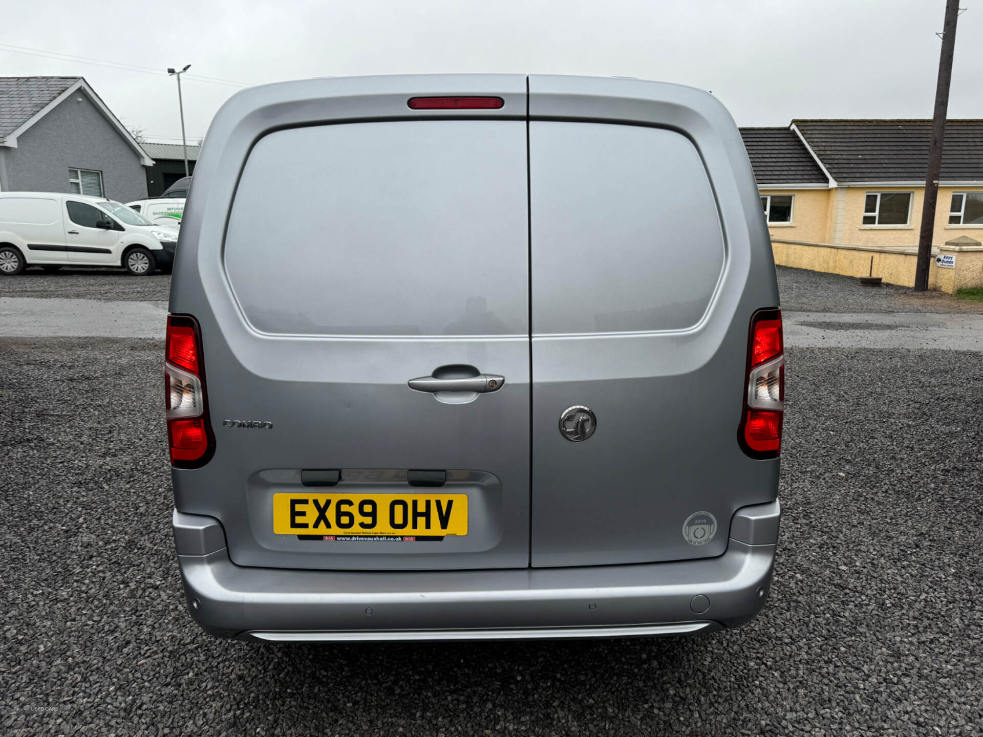 Jan 2020 Vauxhall Combo 2300 1.5 Turbo D 100ps H1 LE NAV Van