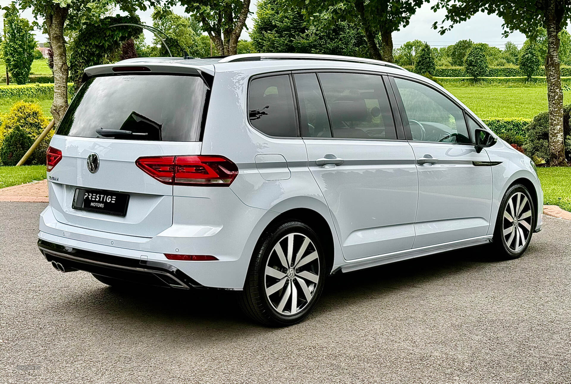 Apr 2018 Volkswagen Touran 2.0 TDI 190 R-Line 5dr DSG