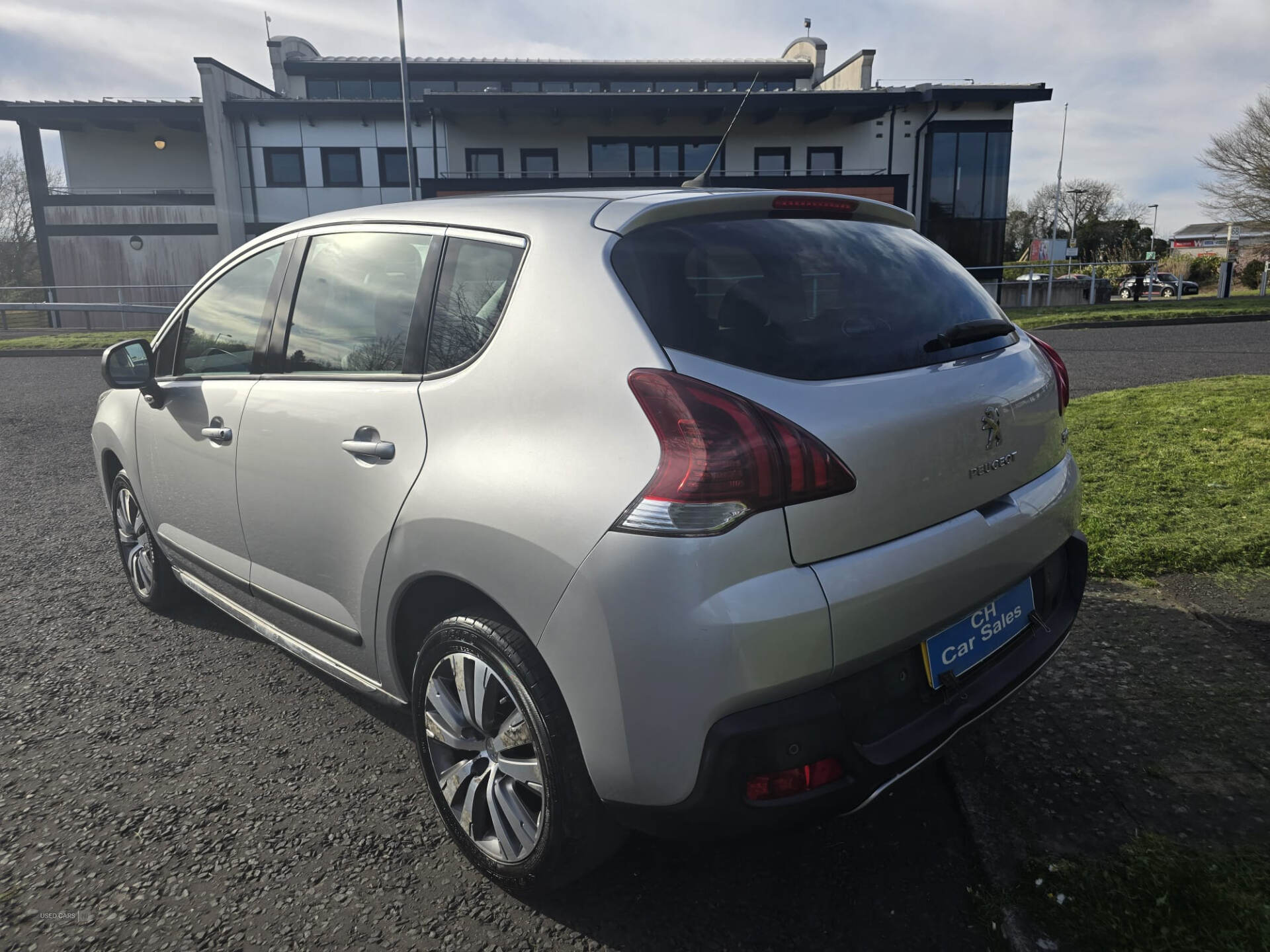 Feb 2015 Peugeot 3008 1.6 HDi Active 5dr