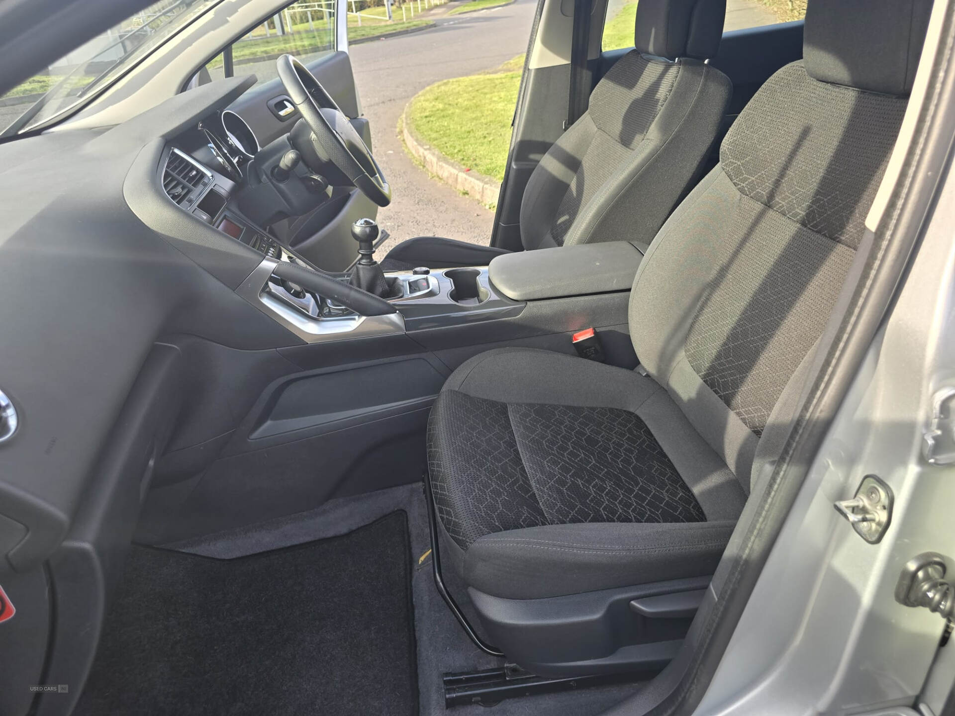 Feb 2015 Peugeot 3008 1.6 HDi Active 5dr
