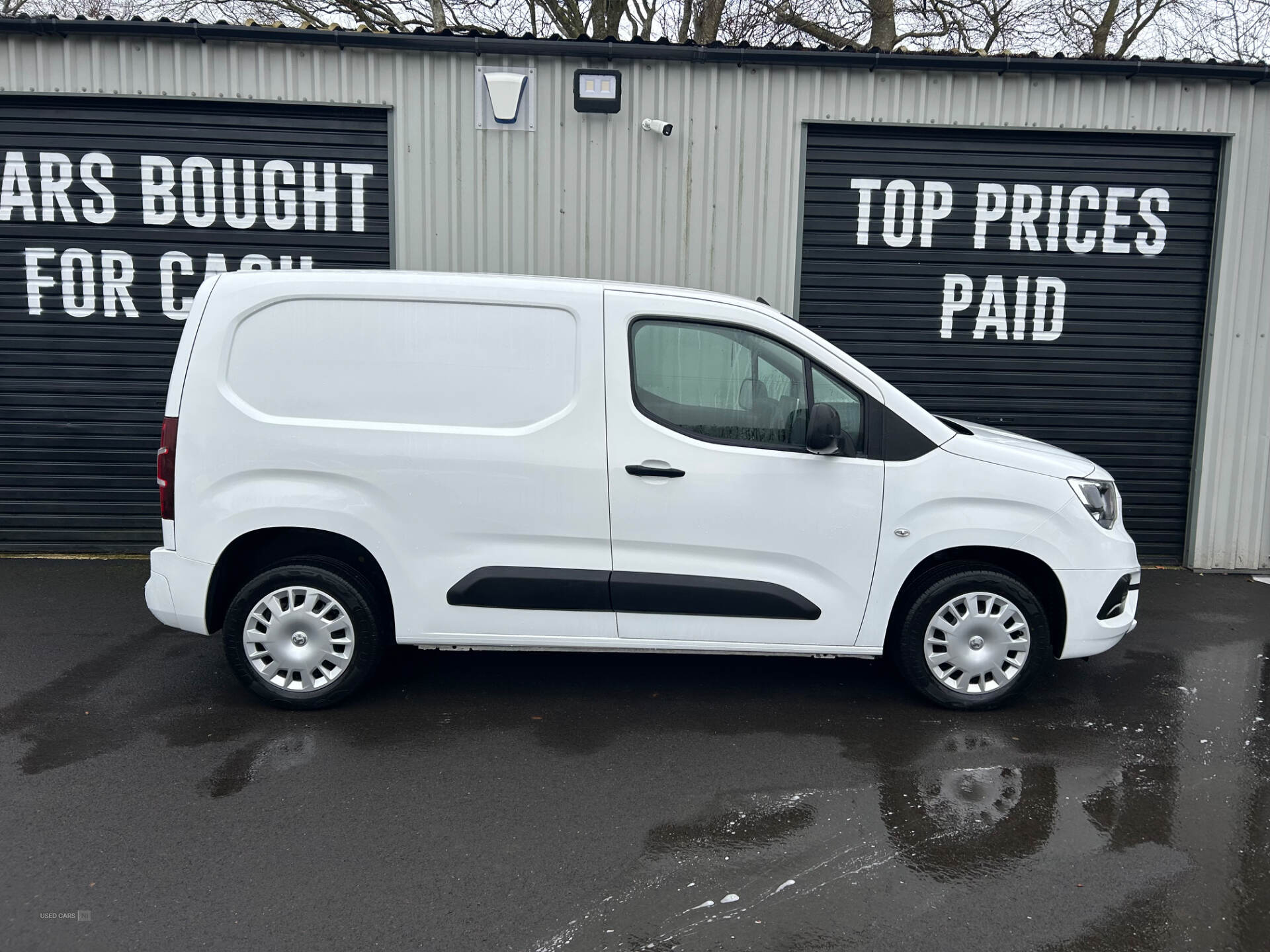 Jan 2022 Vauxhall Combo 2300 1.5 Turbo D 100ps H1 Sportive Van