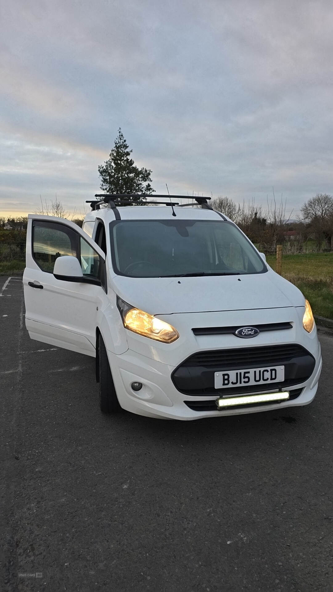 Jun 2015 Ford Transit Connect 1.6 TDCi 95ps Trend Van