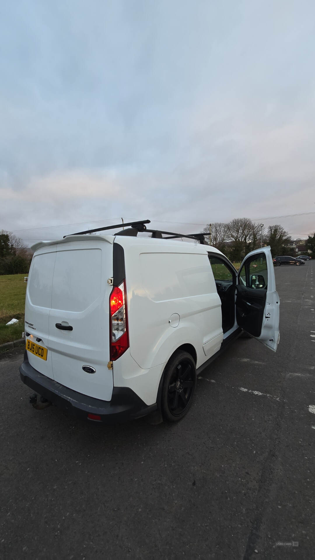 Jun 2015 Ford Transit Connect 1.6 TDCi 95ps Trend Van