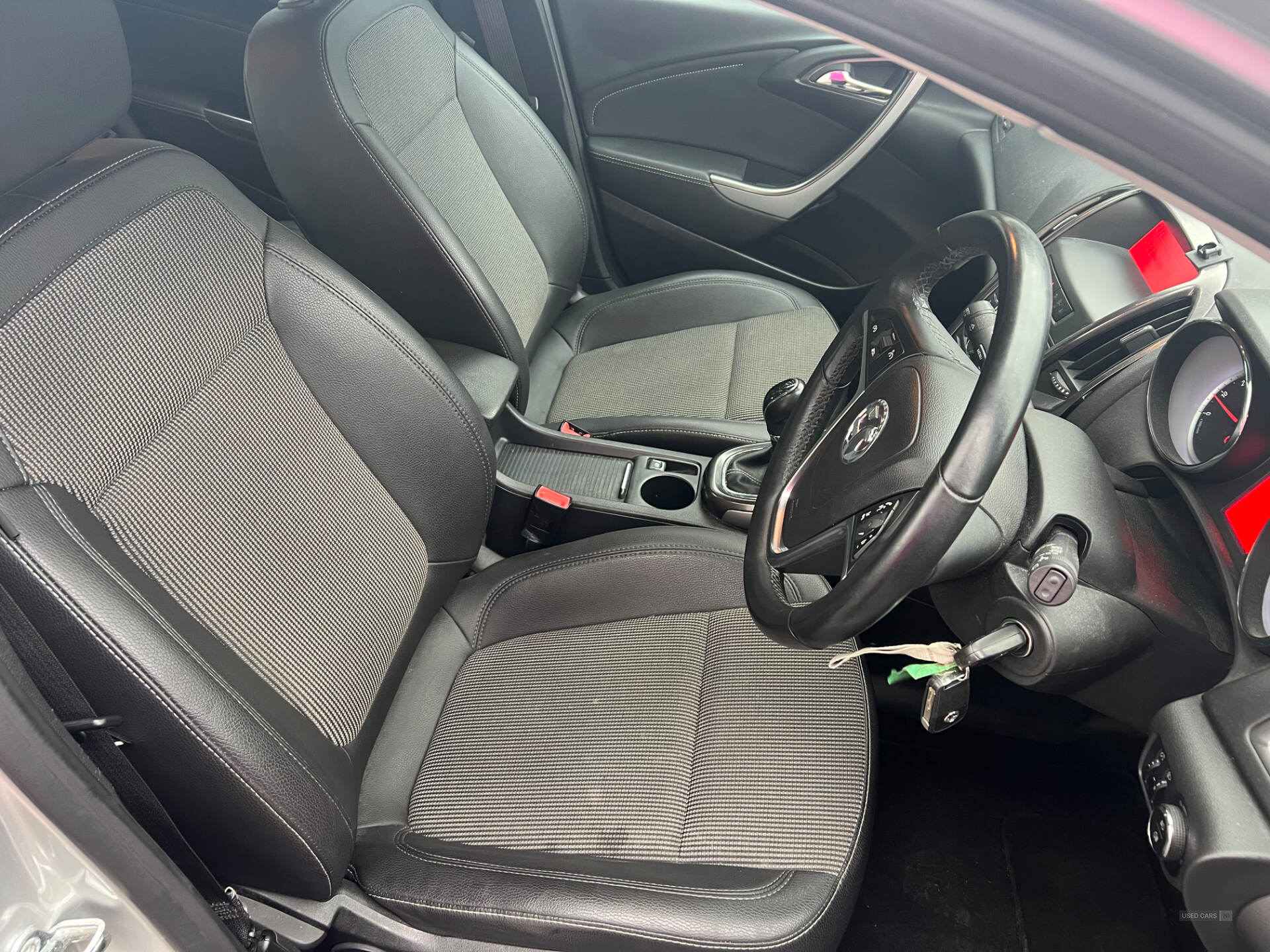 Mar 2012 Vauxhall Astra 1.4T 16V SE [140] 5dr