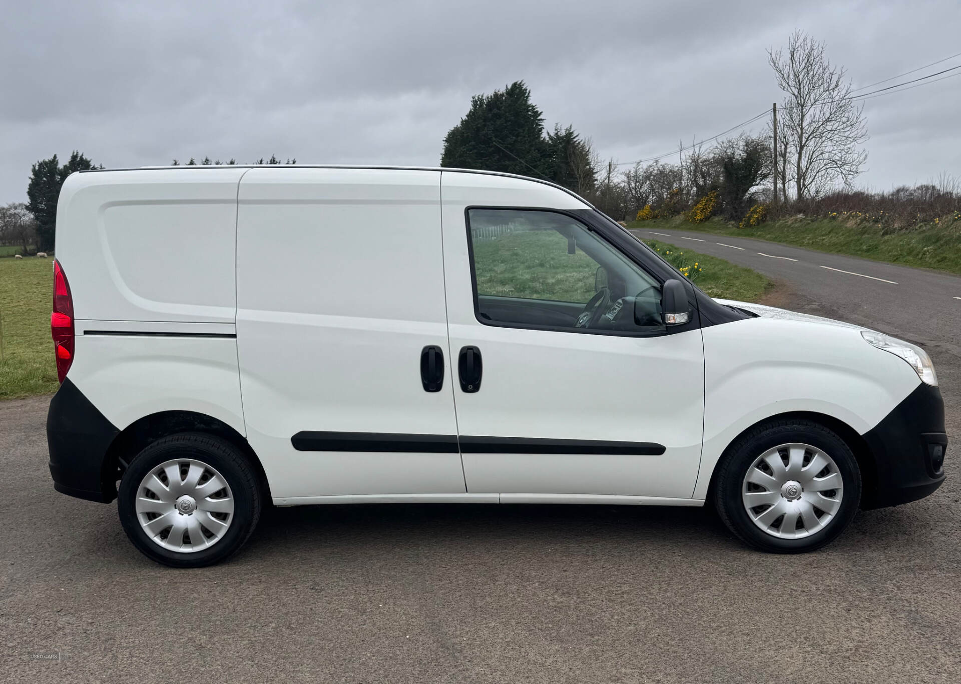 Mar 2017 Vauxhall Combo 2300 1.3 CDTI 16V 95ps H1 Crew Van Euro 6