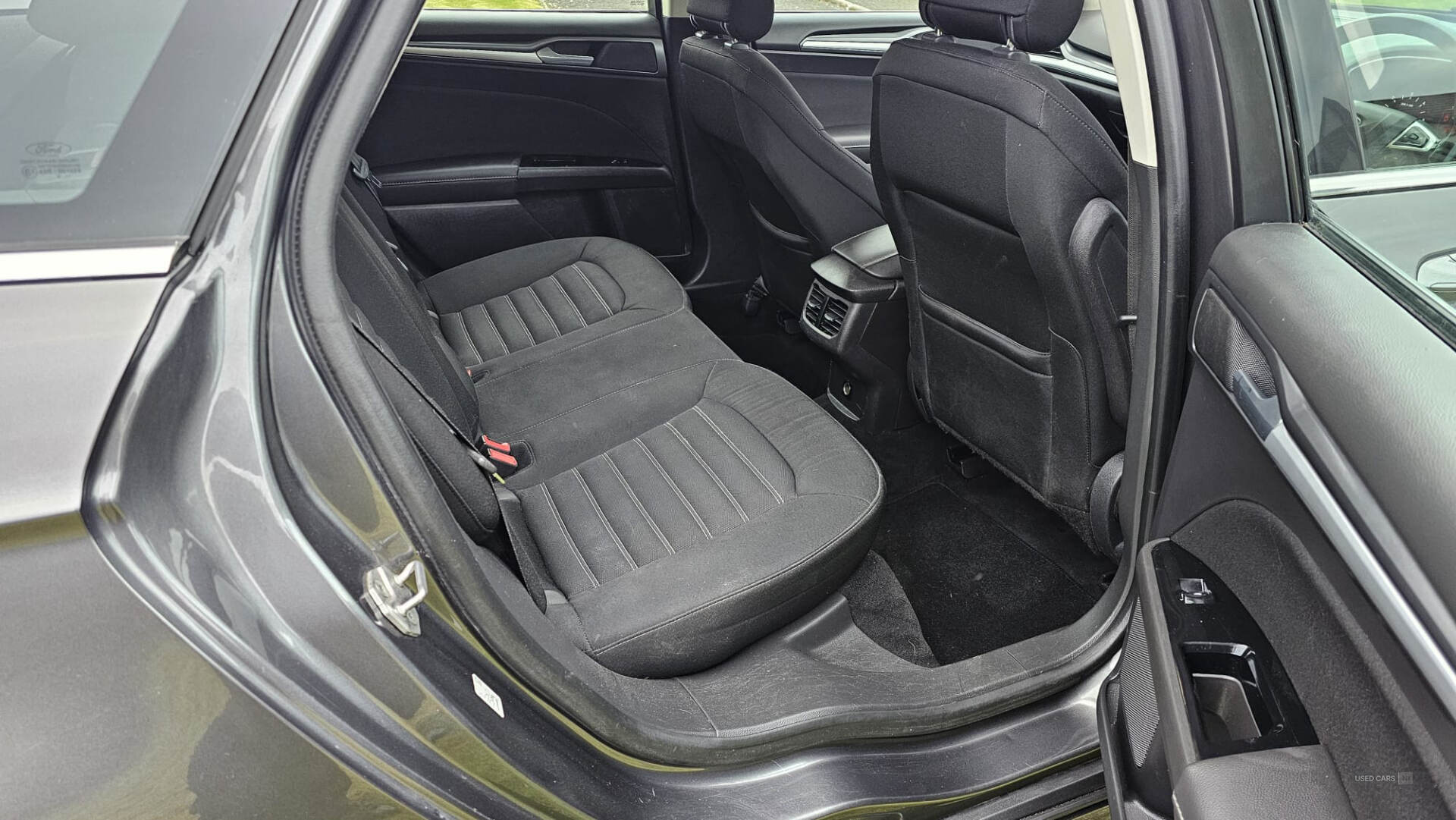 Nov 2015 Ford Mondeo 2.0 TDCi ECOnetic Zetec 5dr