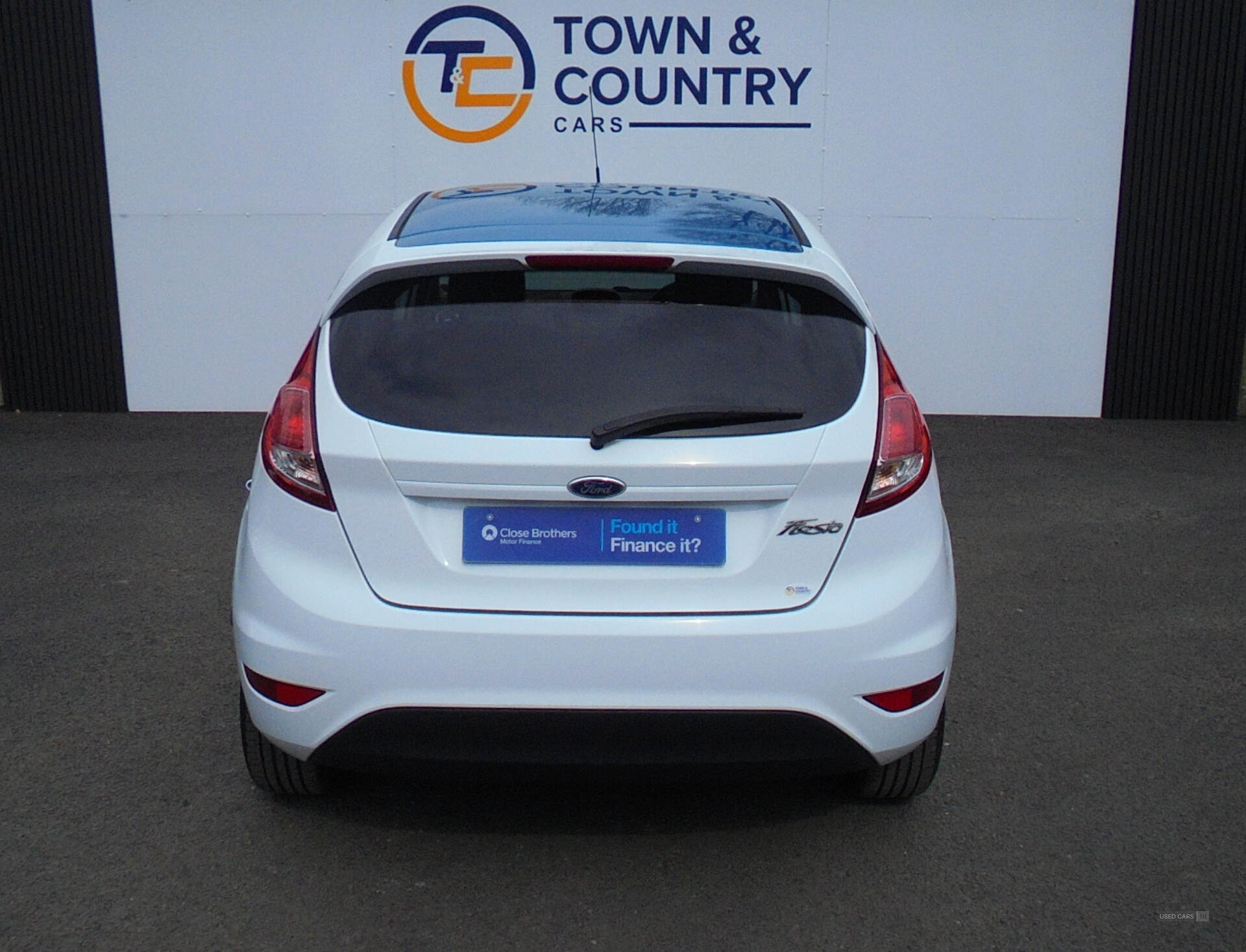 Nov 2016 Ford Fiesta 1.25 82 Zetec White 3dr