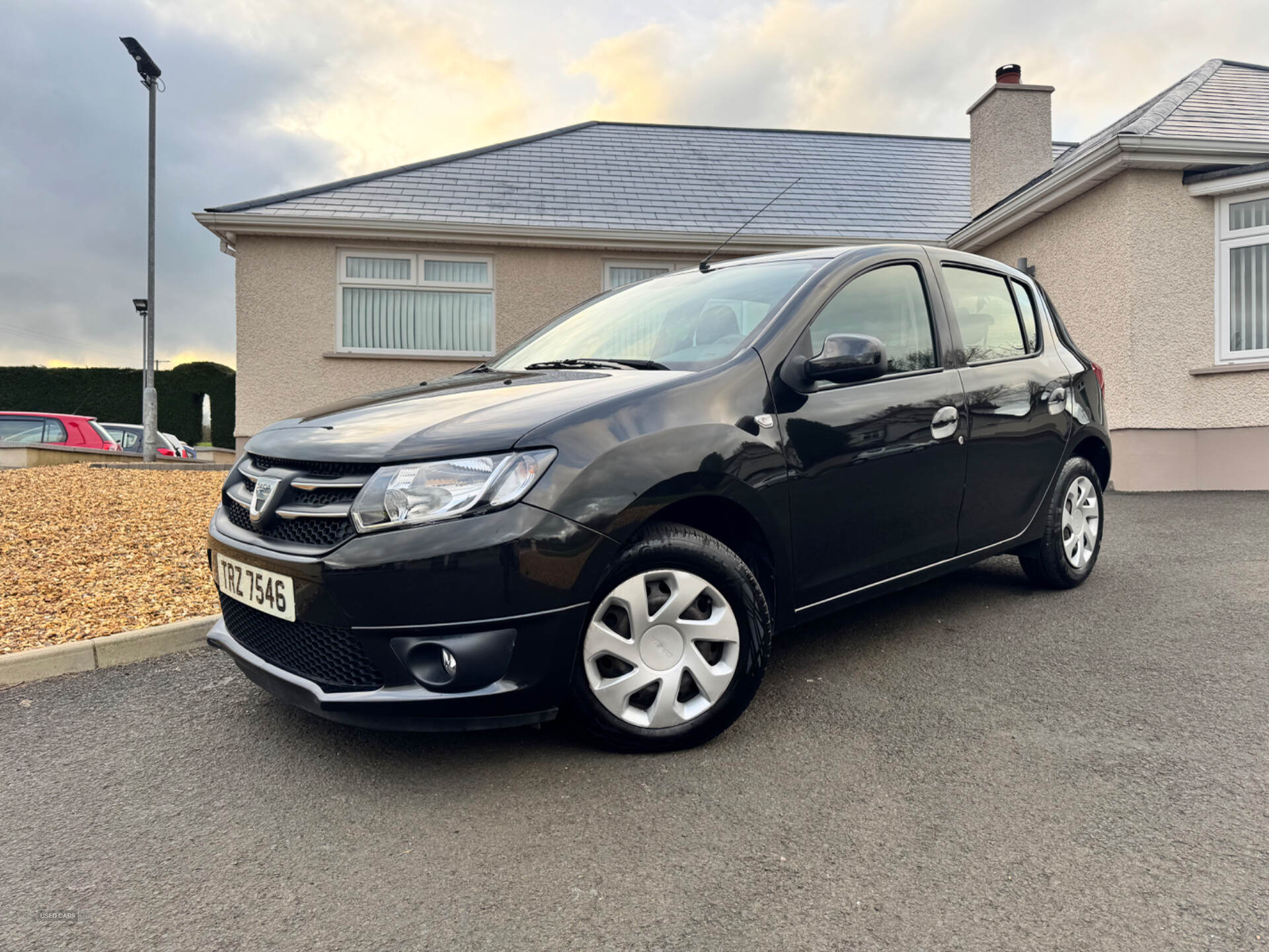 Jun 2022 Dacia  