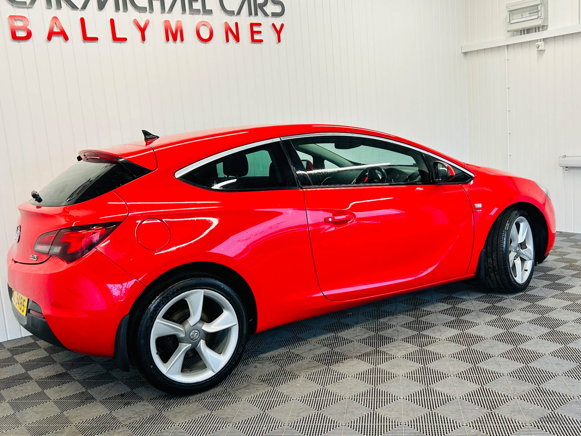 Sep 2014 Vauxhall Astra GTC 1.4T 16V SRi 3dr