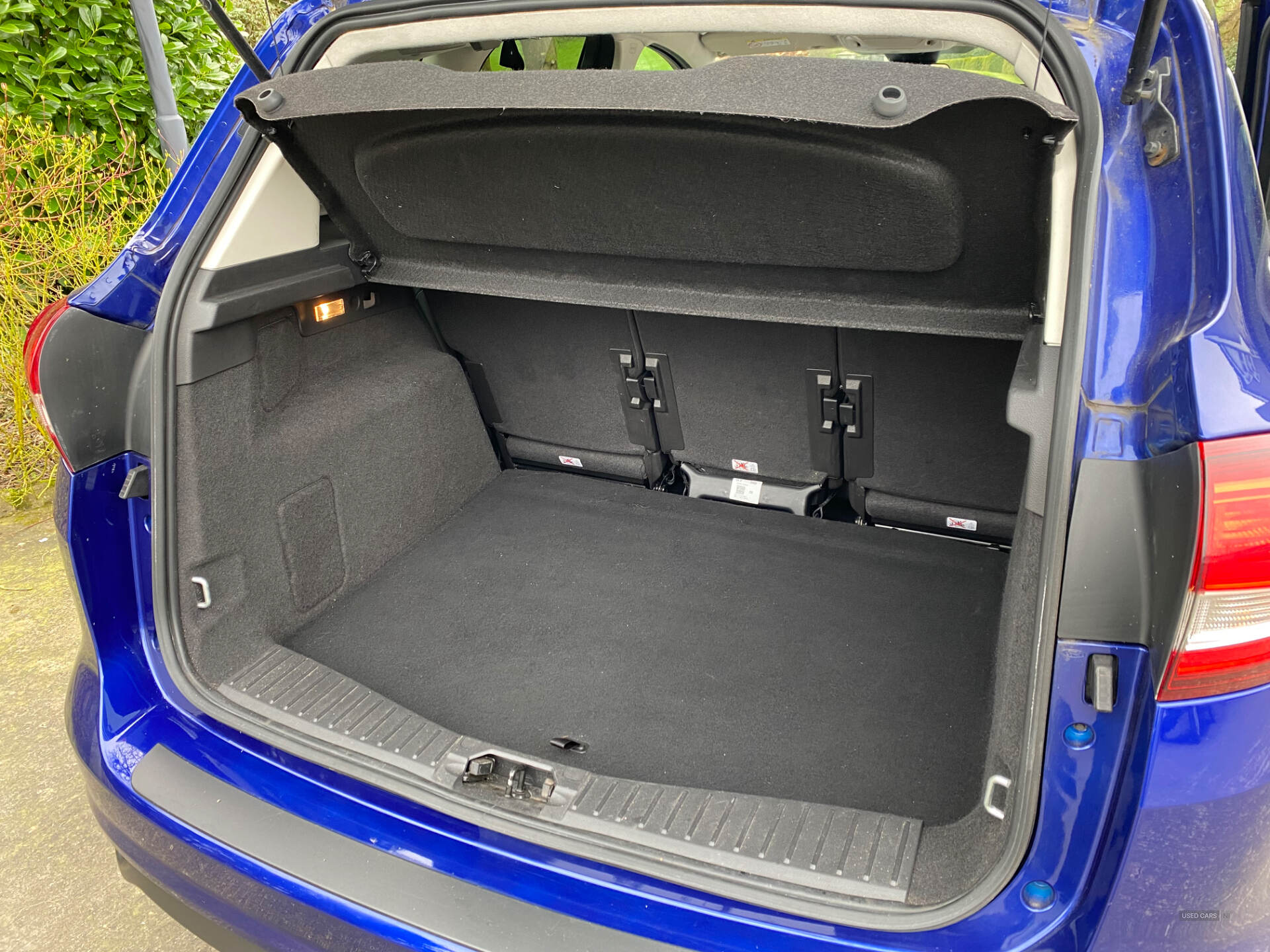 Dec 2015 Ford Focus C-max 1.5 TDCi Zetec 5dr