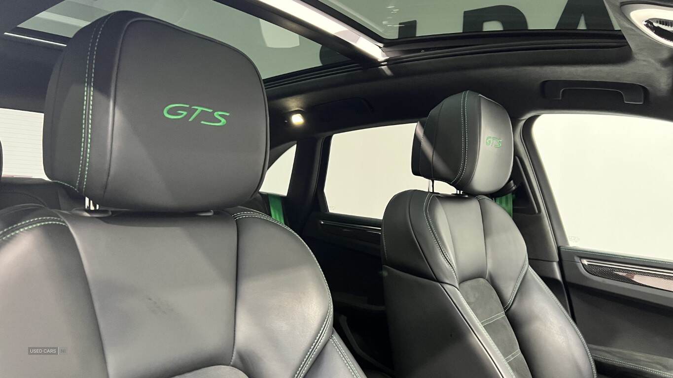 Nov 2022 Porsche Macan GTS 5dr PDK