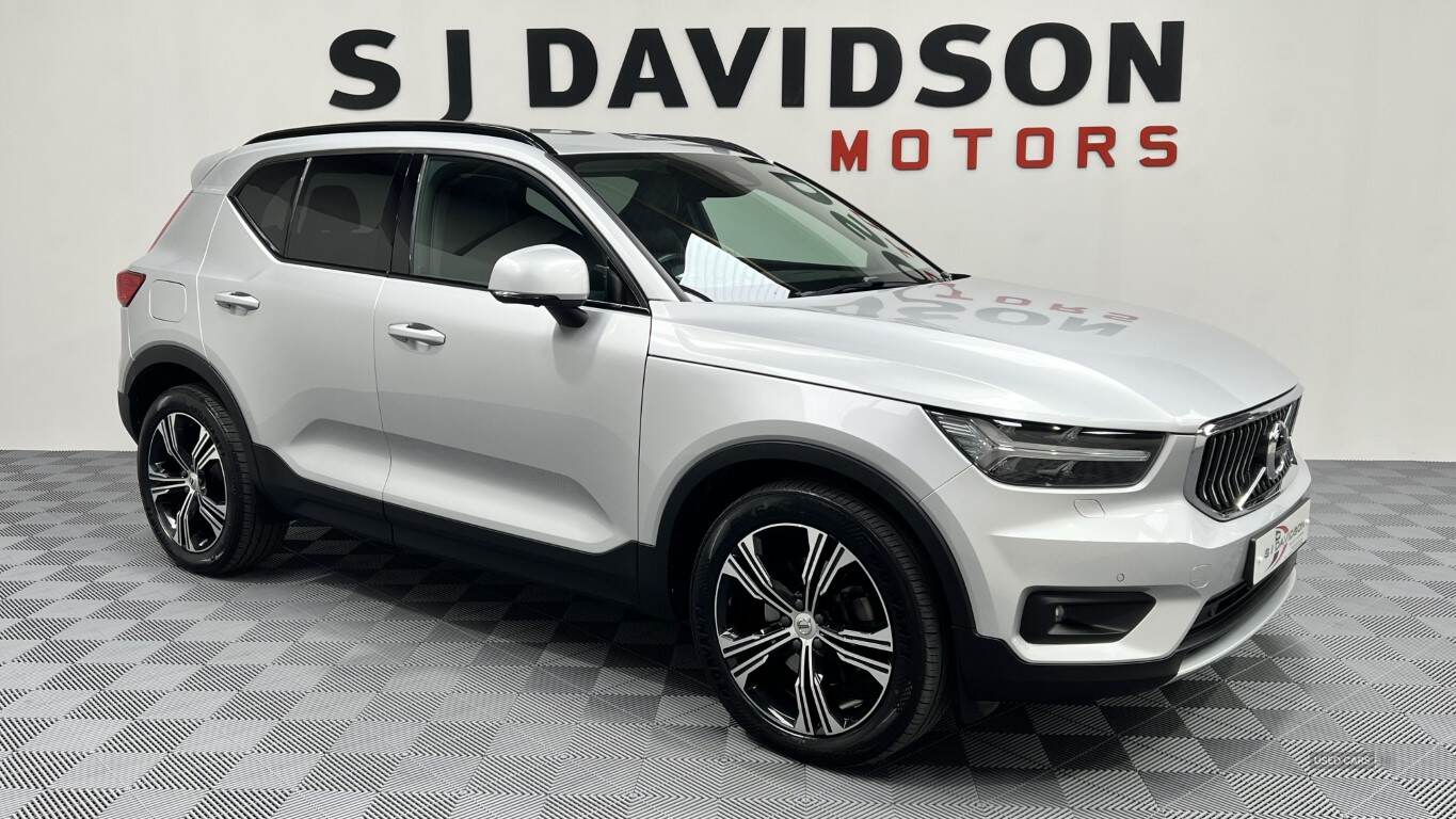 Jan 2019 Volvo XC40 2.0 T5 Inscription Pro 5dr AWD Geartronic