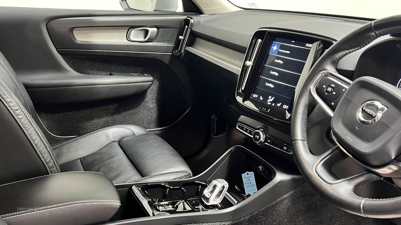 Jan 2019 Volvo XC40 2.0 T5 Inscription Pro 5dr AWD Geartronic