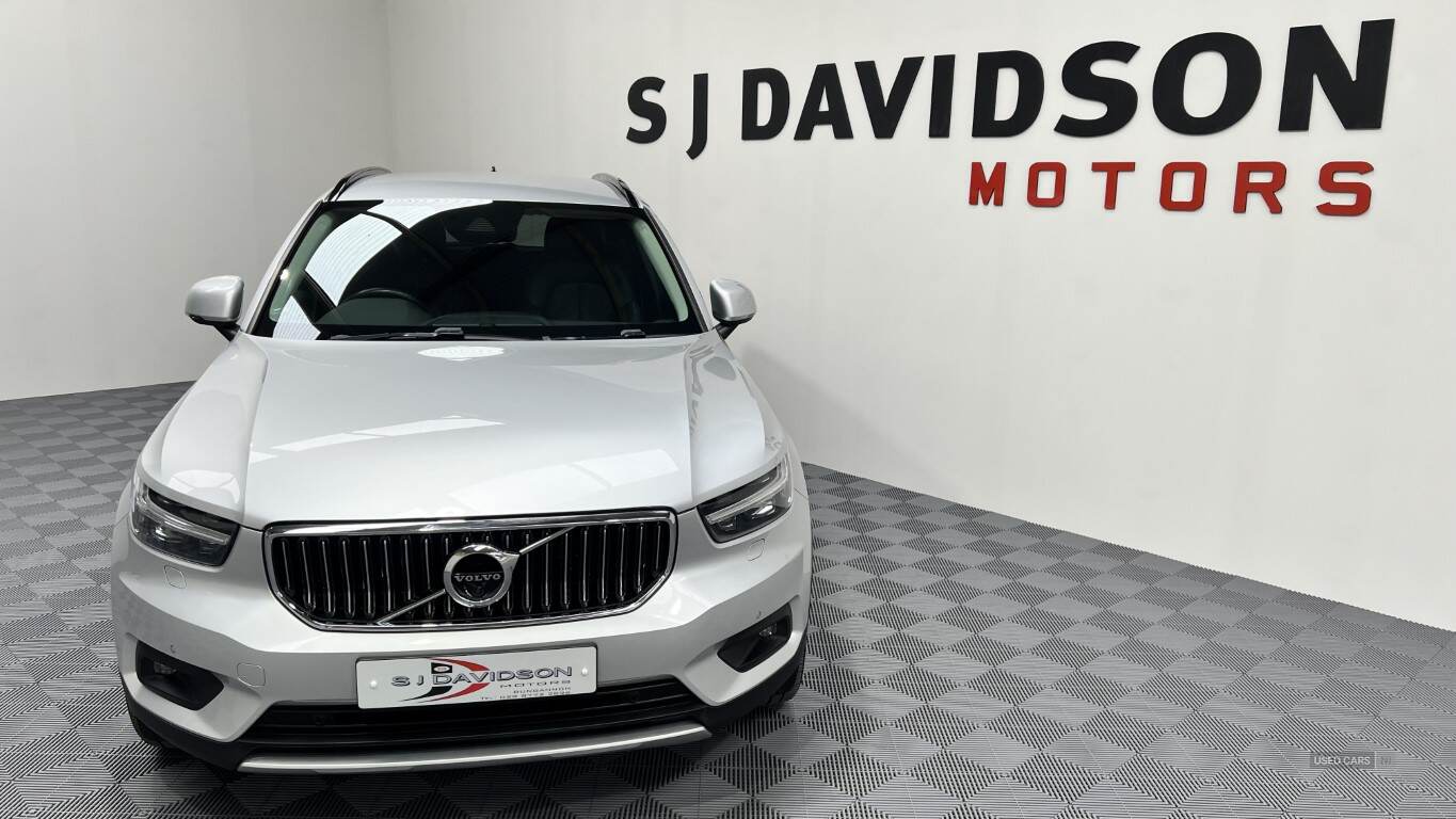 Jan 2019 Volvo XC40 2.0 T5 Inscription Pro 5dr AWD Geartronic