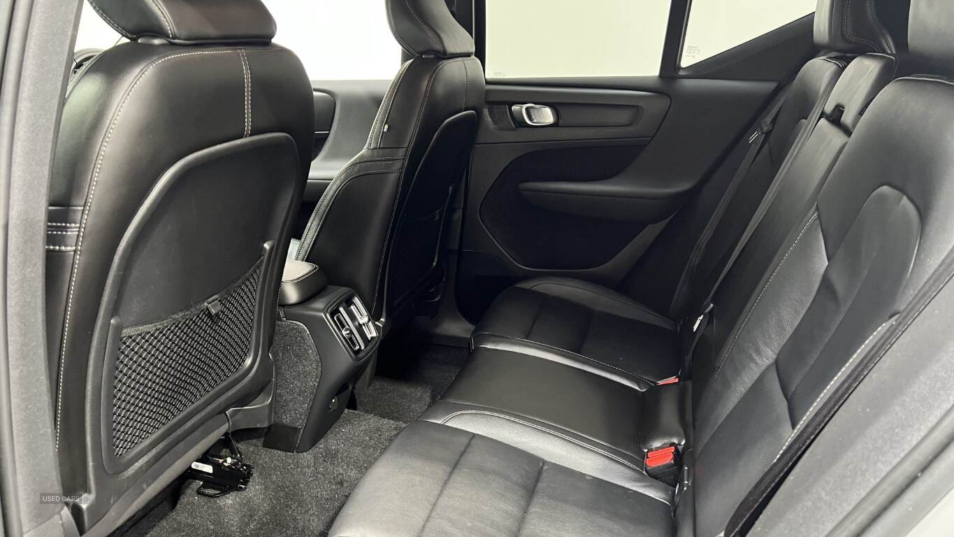 Jan 2019 Volvo XC40 2.0 T5 Inscription Pro 5dr AWD Geartronic