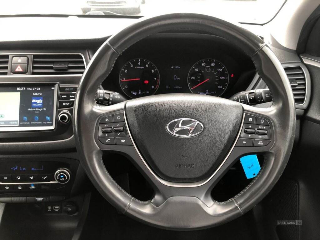 Aug 2019 Hyundai i20 1.2 MPi Premium Nav 5dr