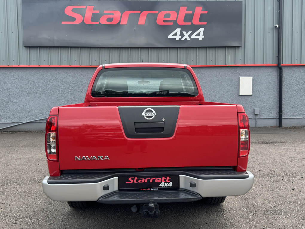 Oct 2012 Nissan Navara Double Cab Pick Up Acenta 2.5dCi 190 4WD