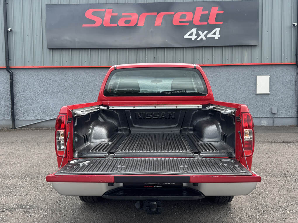 Oct 2012 Nissan Navara Double Cab Pick Up Acenta 2.5dCi 190 4WD