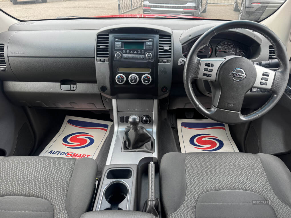 Oct 2012 Nissan Navara Double Cab Pick Up Acenta 2.5dCi 190 4WD