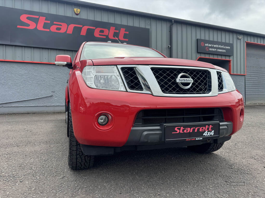 Oct 2012 Nissan Navara Double Cab Pick Up Acenta 2.5dCi 190 4WD
