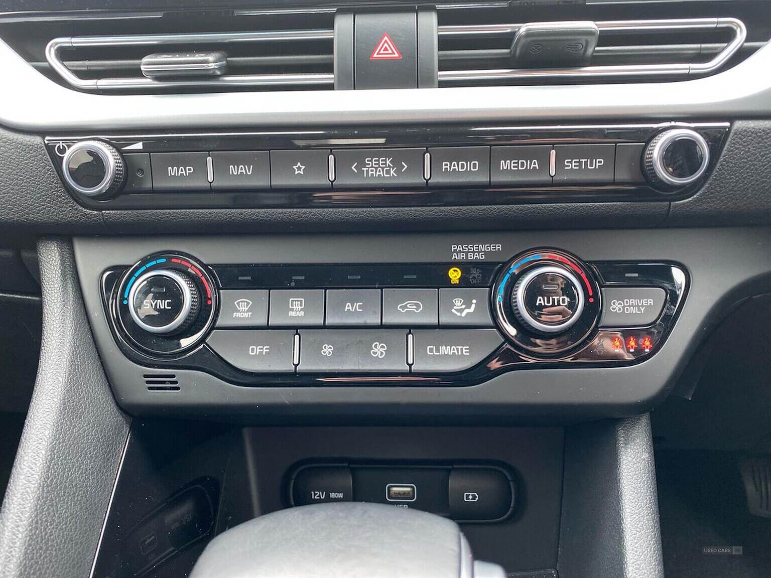 May 2022 Kia Niro 1.6 GDi Hybrid 3 5dr DCT