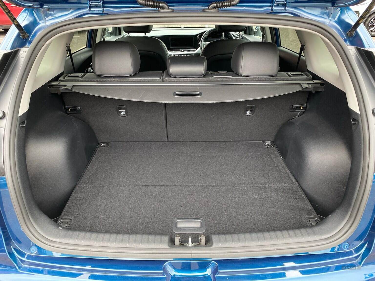 May 2022 Kia Niro 1.6 GDi Hybrid 3 5dr DCT