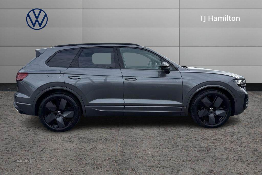 Sep 2024 Volkswagen Touareg 3.0 V6 TDI 4Motion 286 Black Edition 5dr Tip Auto