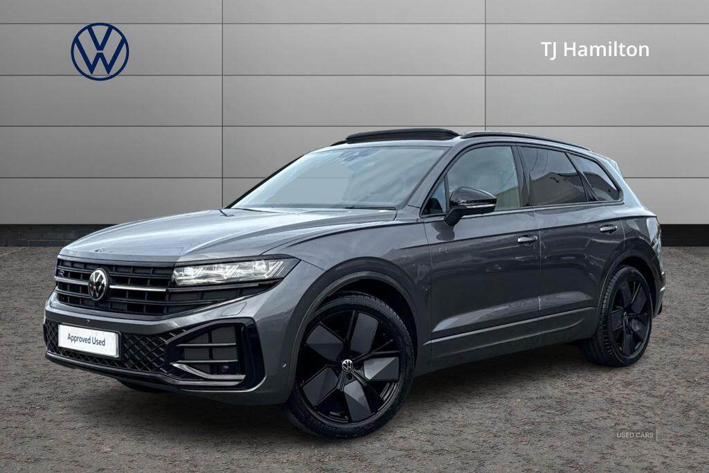 Sep 2024 Volkswagen Touareg 3.0 V6 TDI 4Motion 286 Black Edition 5dr Tip Auto