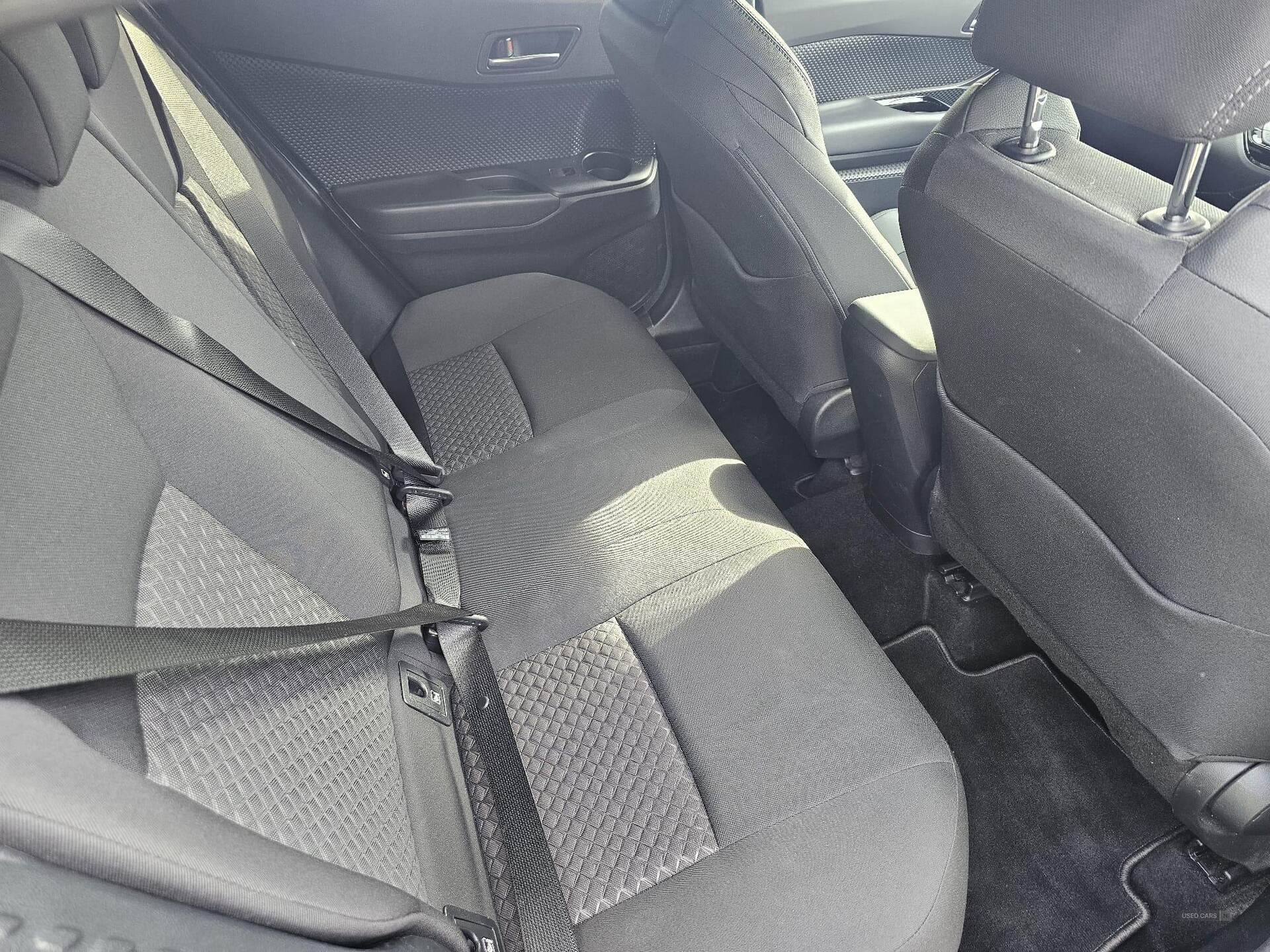 Mar 2022 Toyota C-HR 1.8 Hybrid Design 5dr CVT