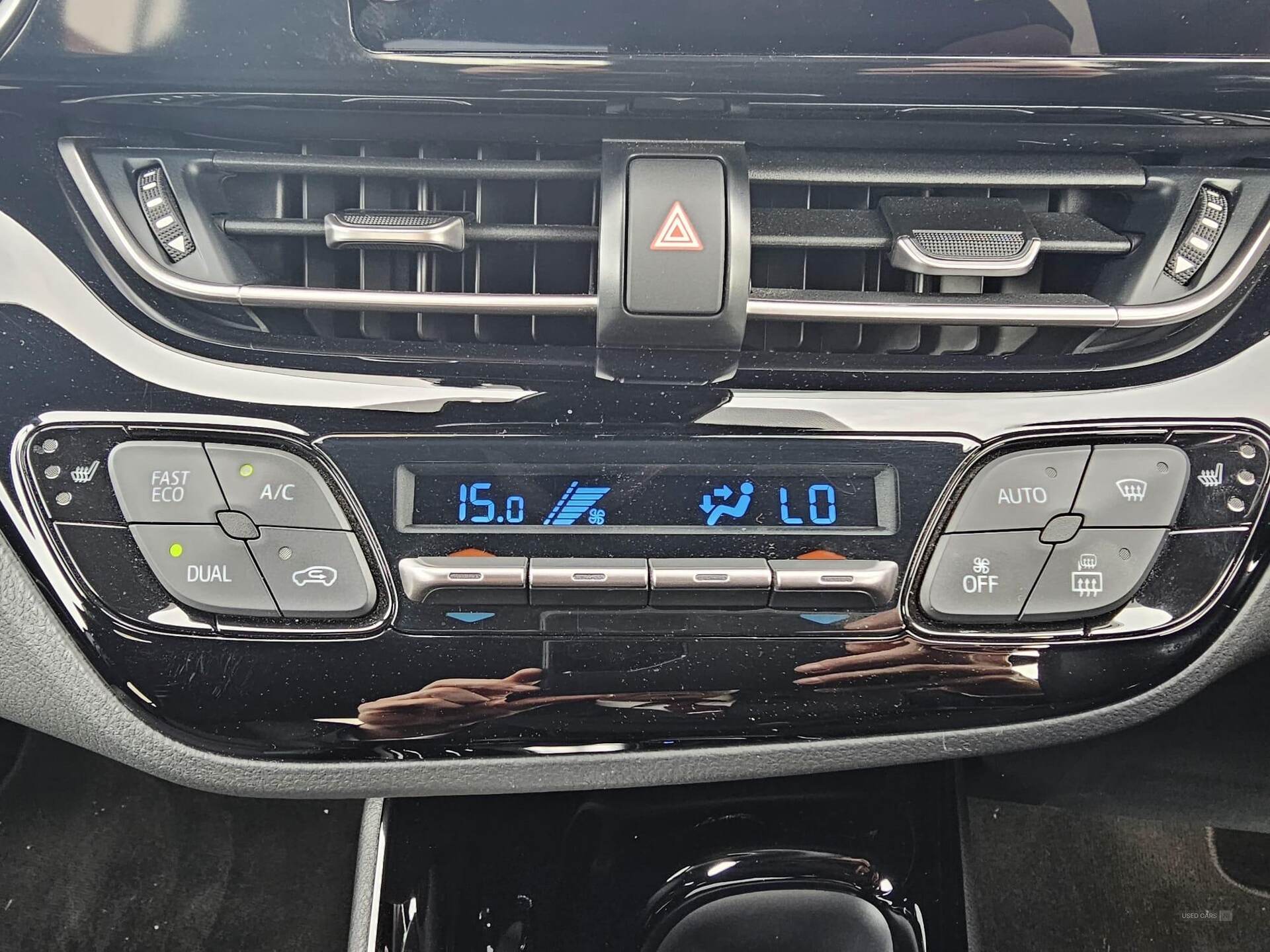 Mar 2022 Toyota C-HR 1.8 Hybrid Design 5dr CVT
