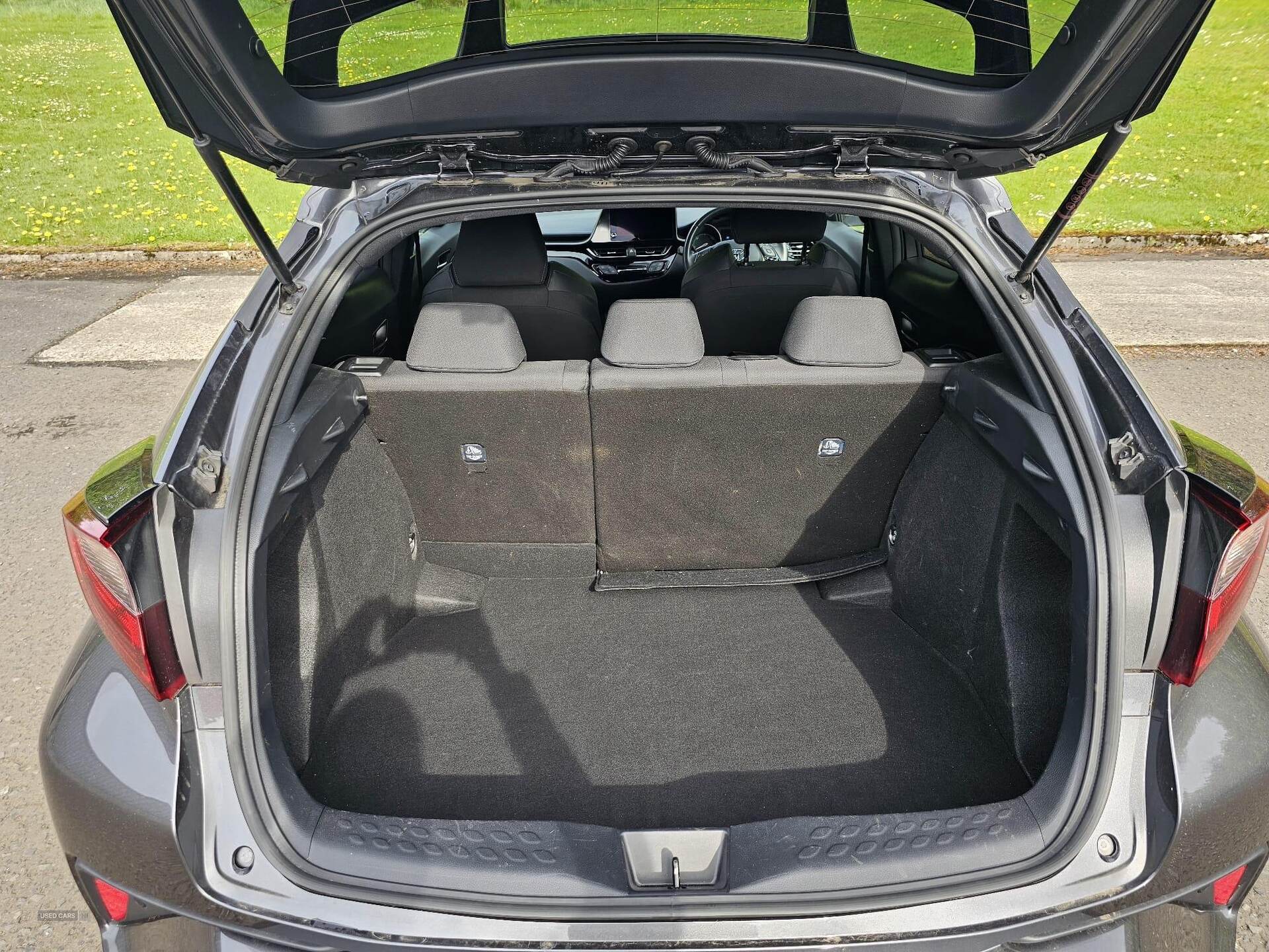 Mar 2022 Toyota C-HR 1.8 Hybrid Design 5dr CVT