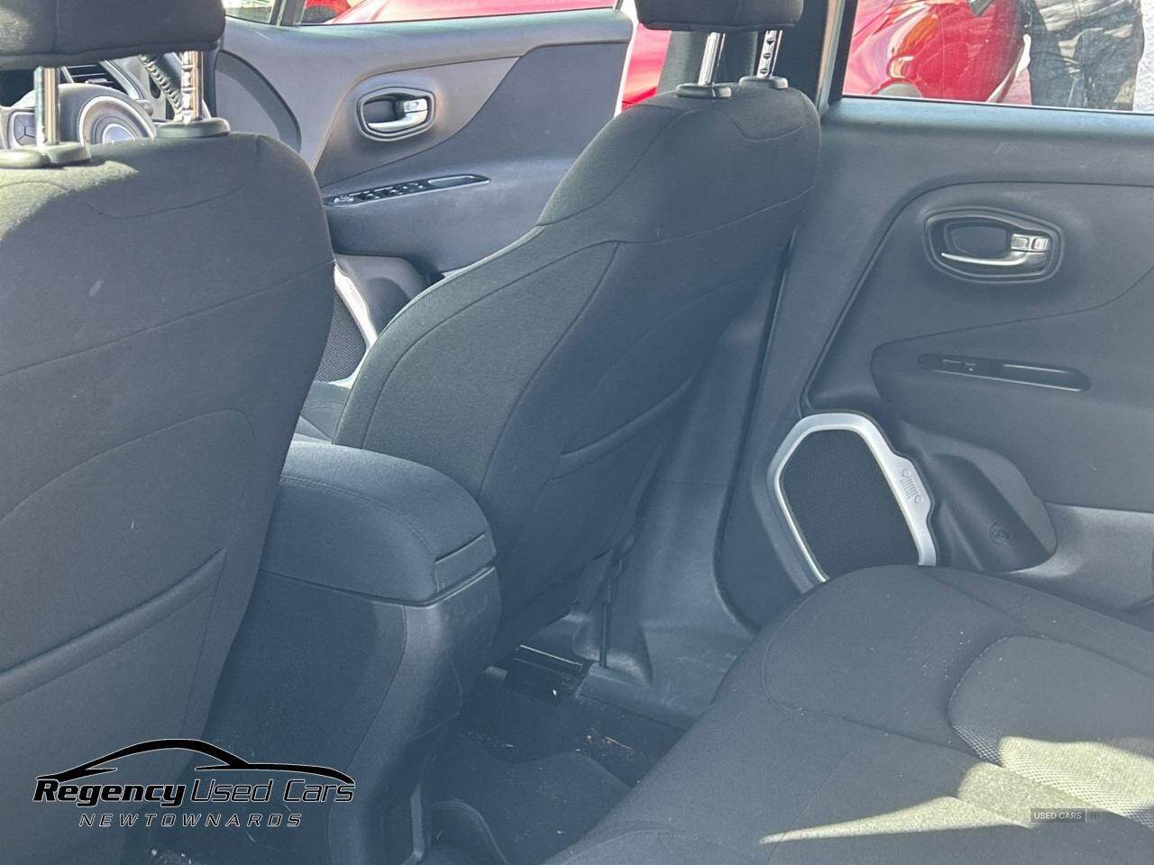 Jan 2016 Jeep Renegade 1.4T MultiAirII Longitude Euro 6 (s/s) 5dr