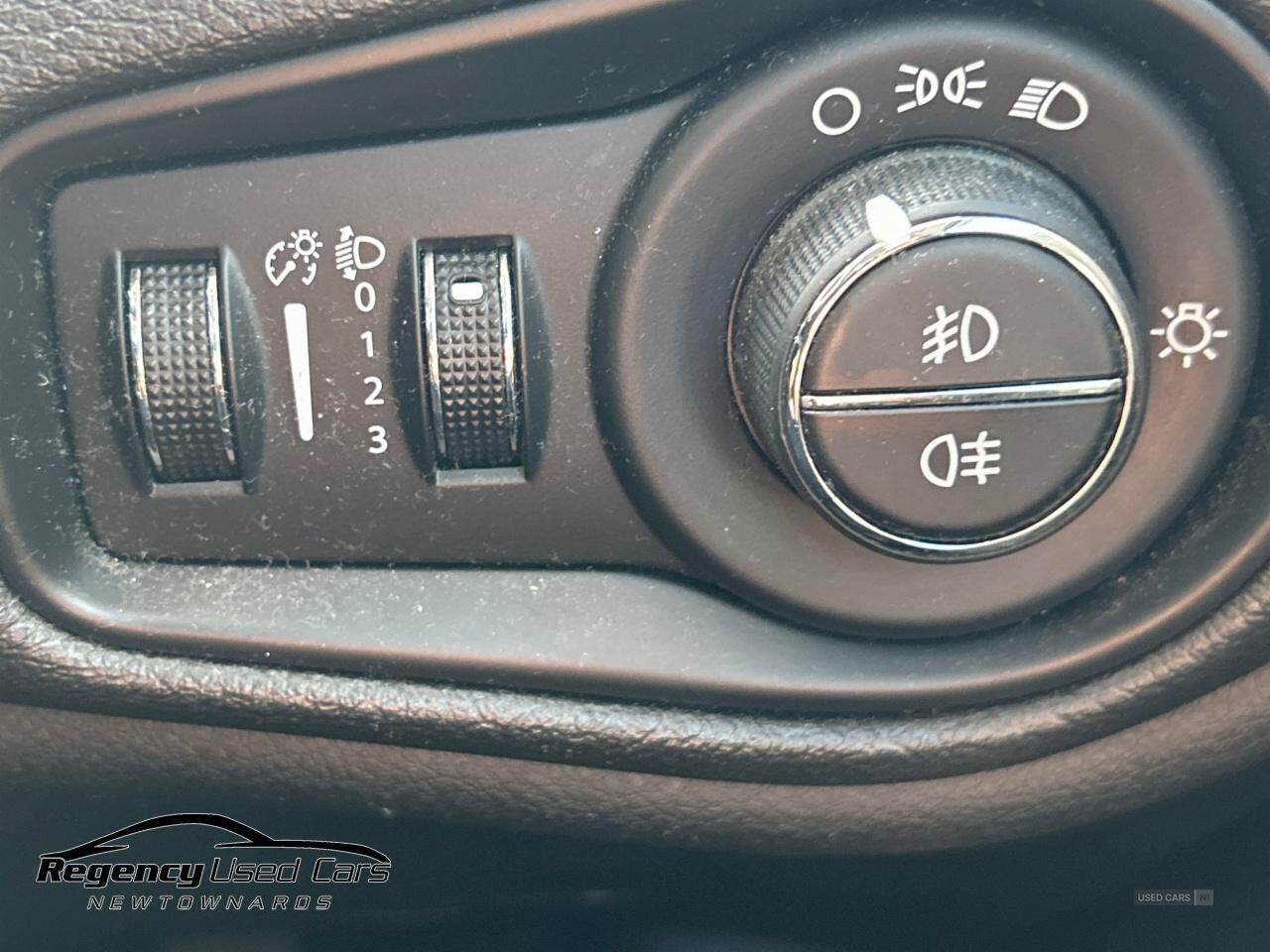 Jan 2016 Jeep Renegade 1.4T MultiAirII Longitude Euro 6 (s/s) 5dr