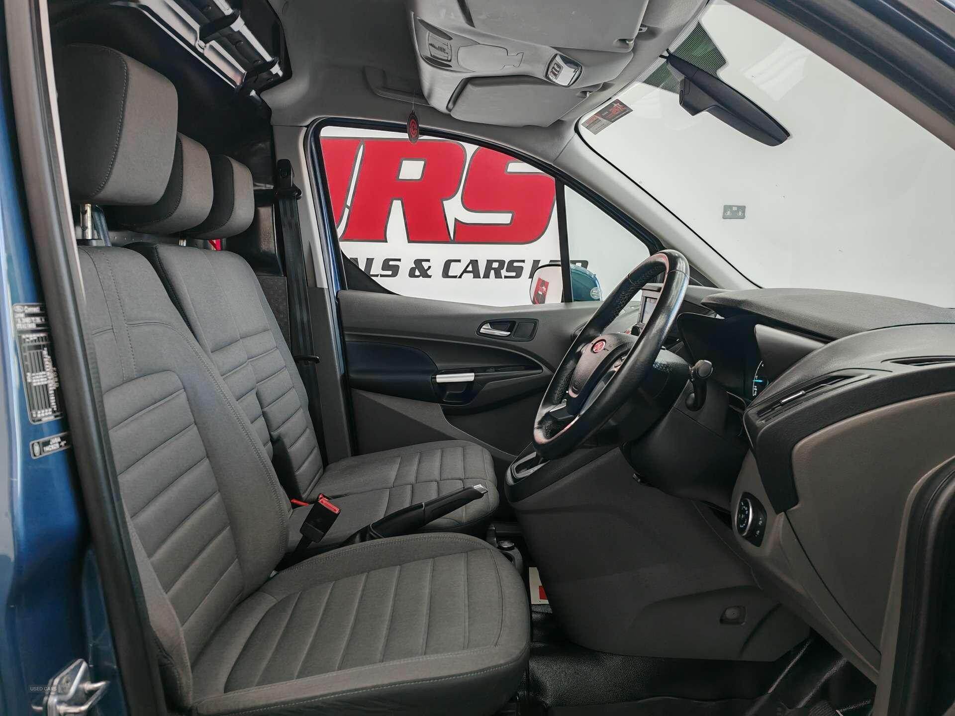 Oct 2019 Ford Transit Connect 1.5 EcoBlue 120ps Limited Van Powershift