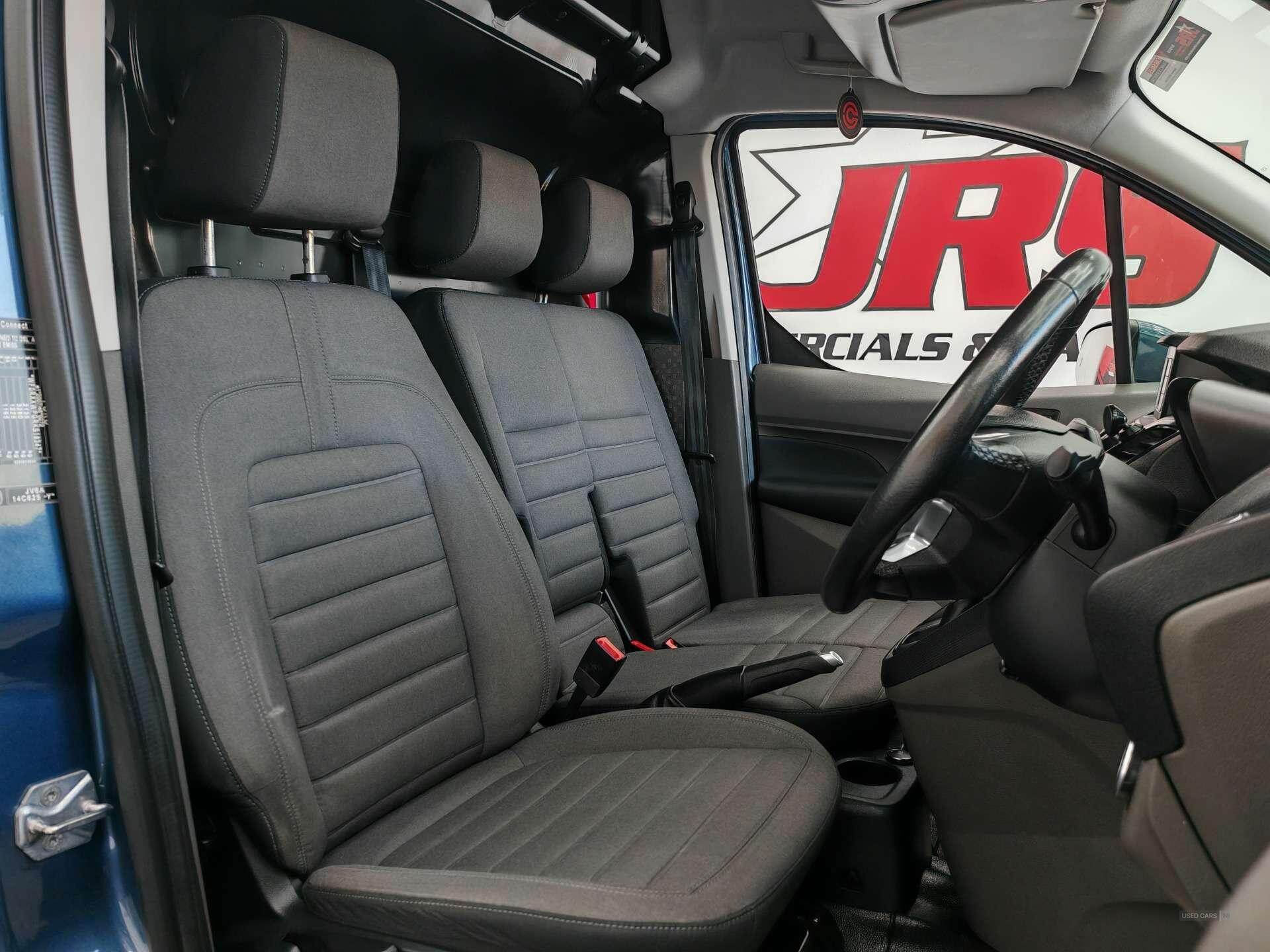 Oct 2019 Ford Transit Connect 1.5 EcoBlue 120ps Limited Van Powershift