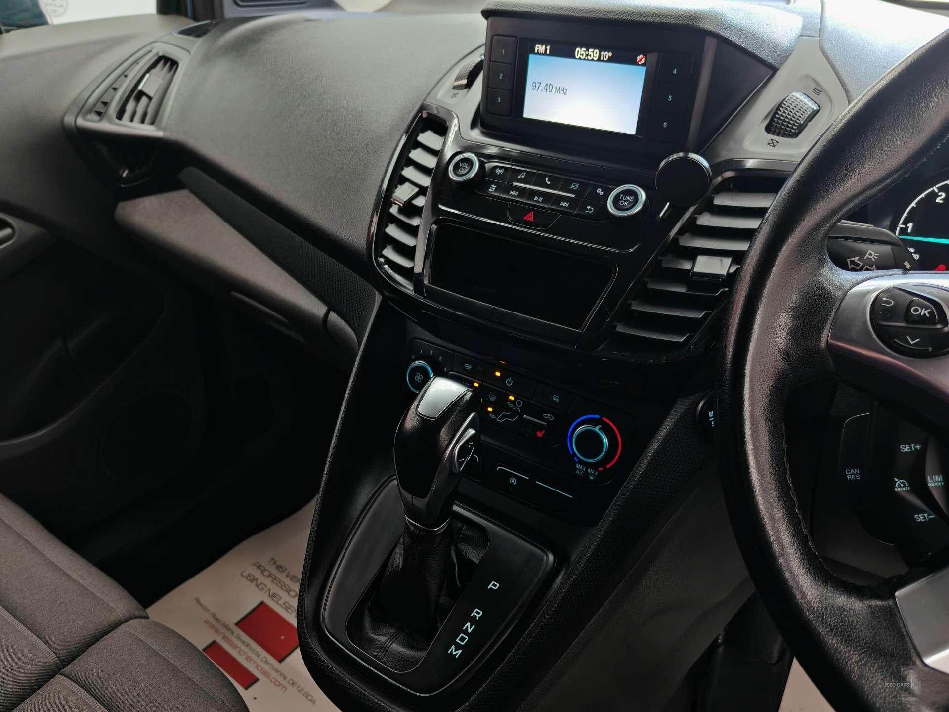 Oct 2019 Ford Transit Connect 1.5 EcoBlue 120ps Limited Van Powershift