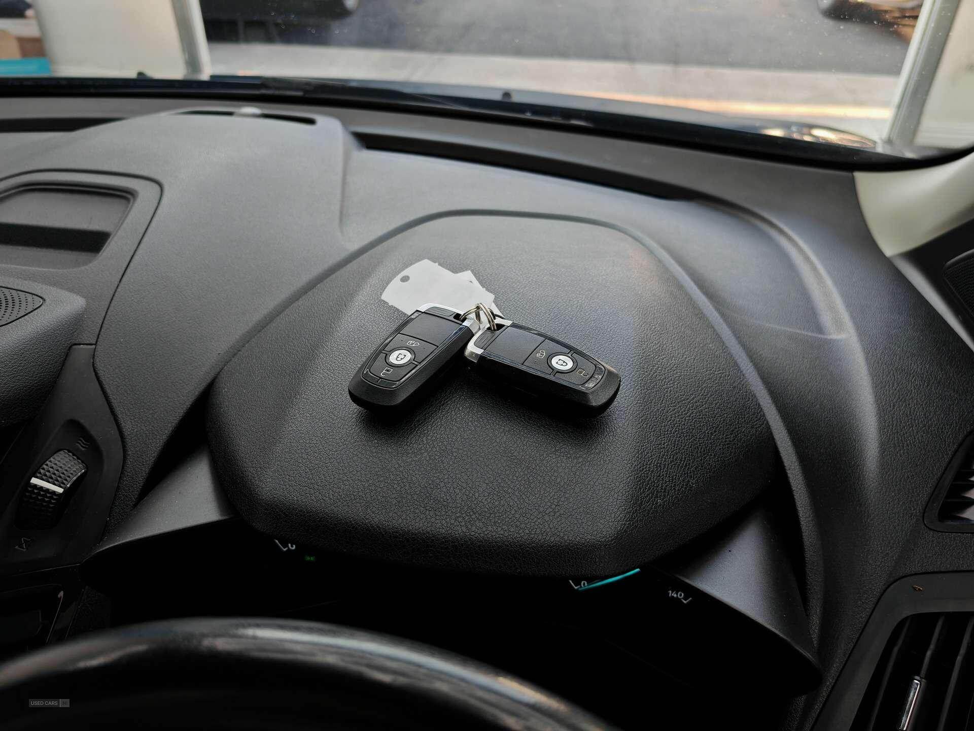 Oct 2019 Ford Transit Connect 1.5 EcoBlue 120ps Limited Van Powershift