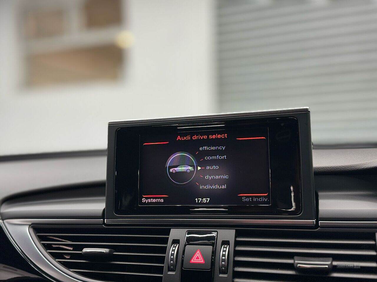 Nov 2016 Audi A6 2.0 TDI Ultra Black Edition 4dr S Tronic