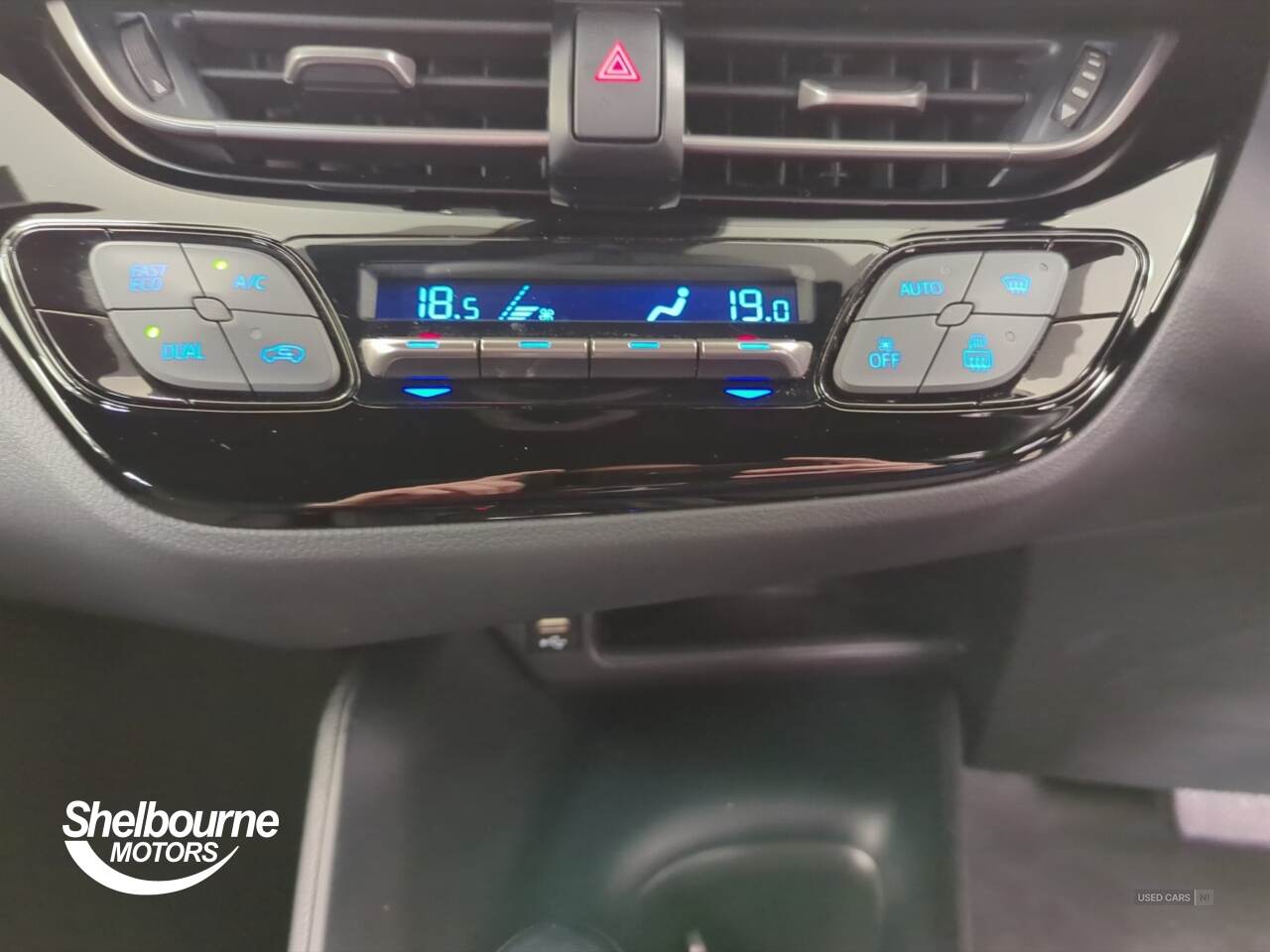 Sep 2022 Toyota C-HR 1.8 Hybrid Icon 5dr CVT