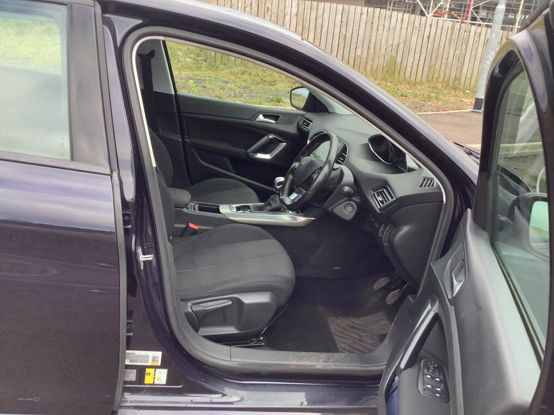 Oct 2015 Peugeot 308 1.6 BlueHDi 120 Active 5dr