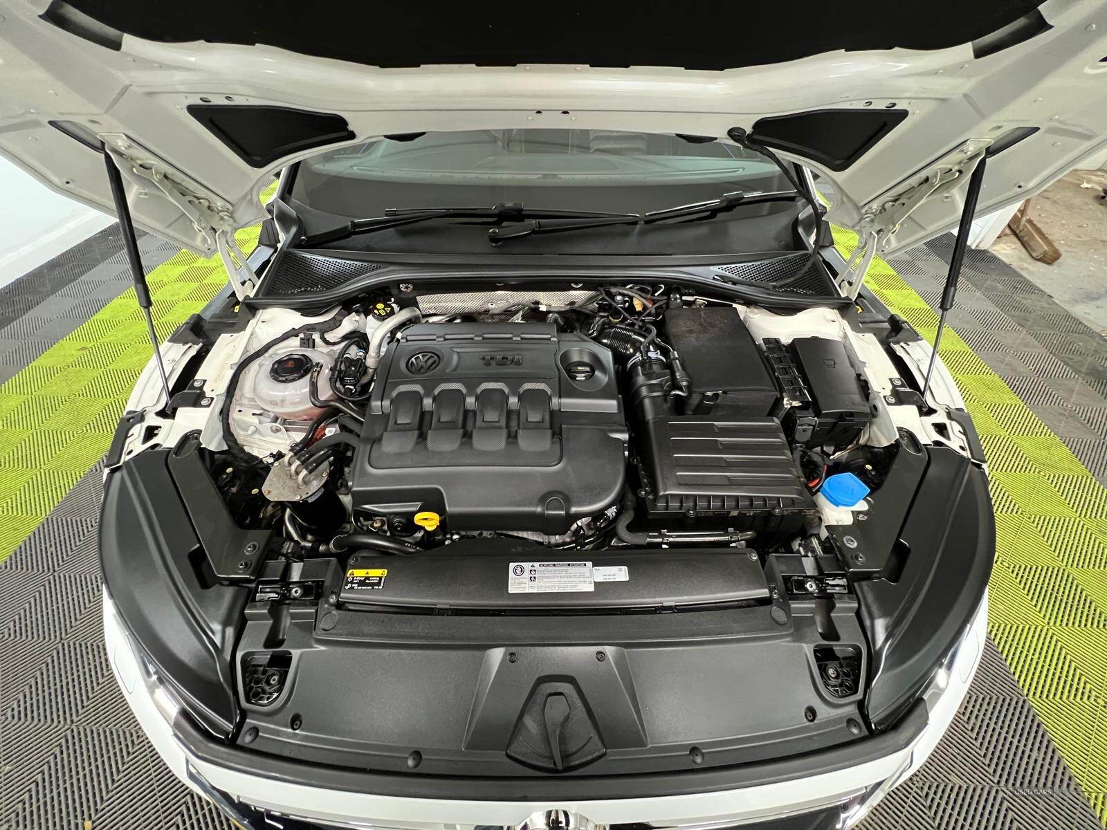 Mar 2018 Volkswagen Arteon 2.0 TDI R-Line 5dr DSG