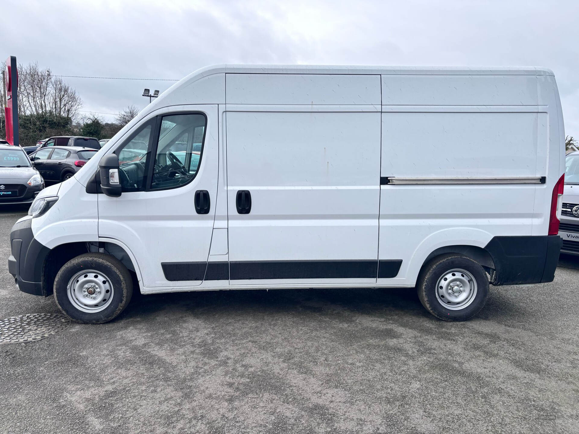 Mar 2025 Citroen Relay 2.2bhdi 140bhp Enterprise 1500KG L2H2